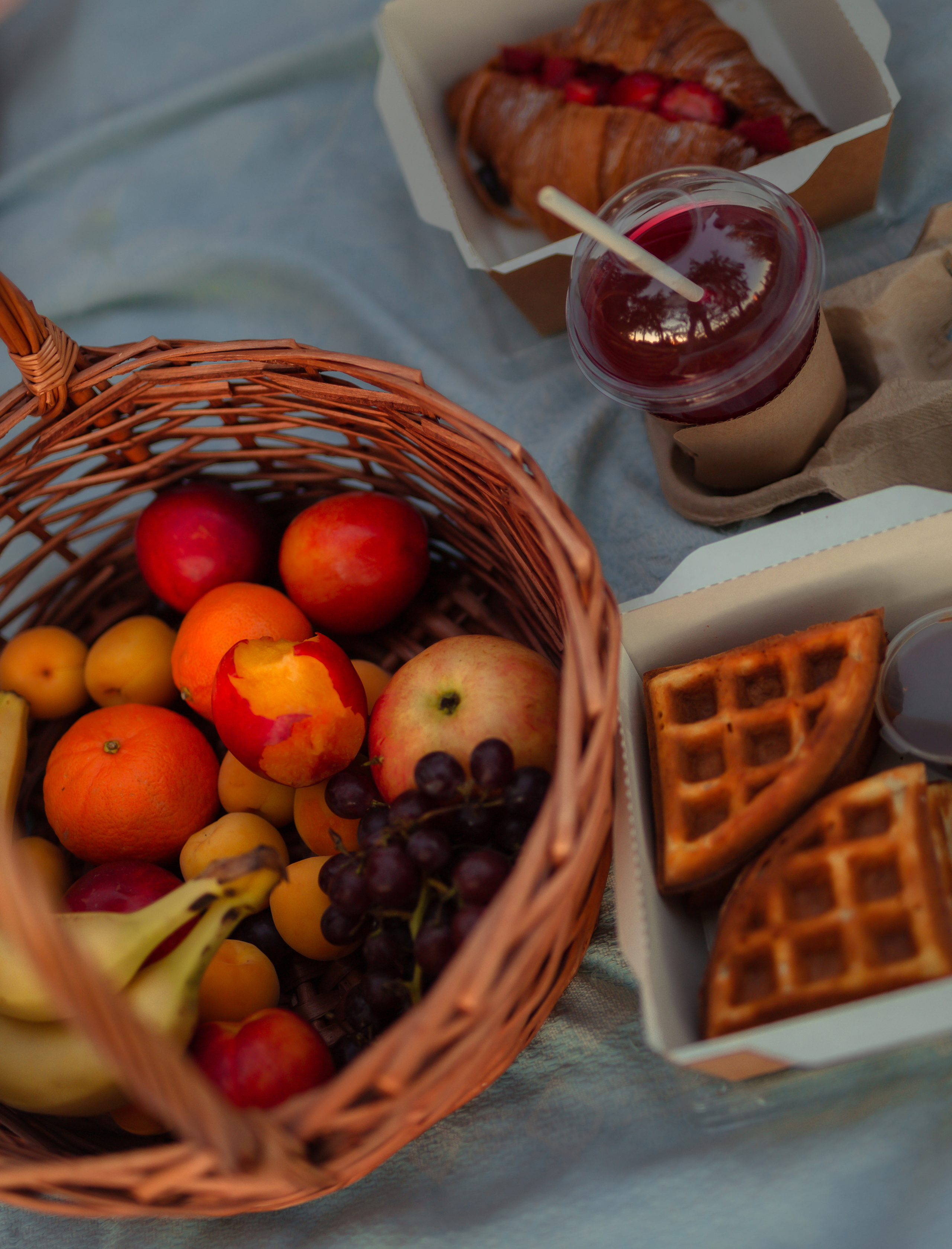 Юля, Тимур, Аделина и Зара. Семейный фотограф в Казани Рузалина Гафурова
