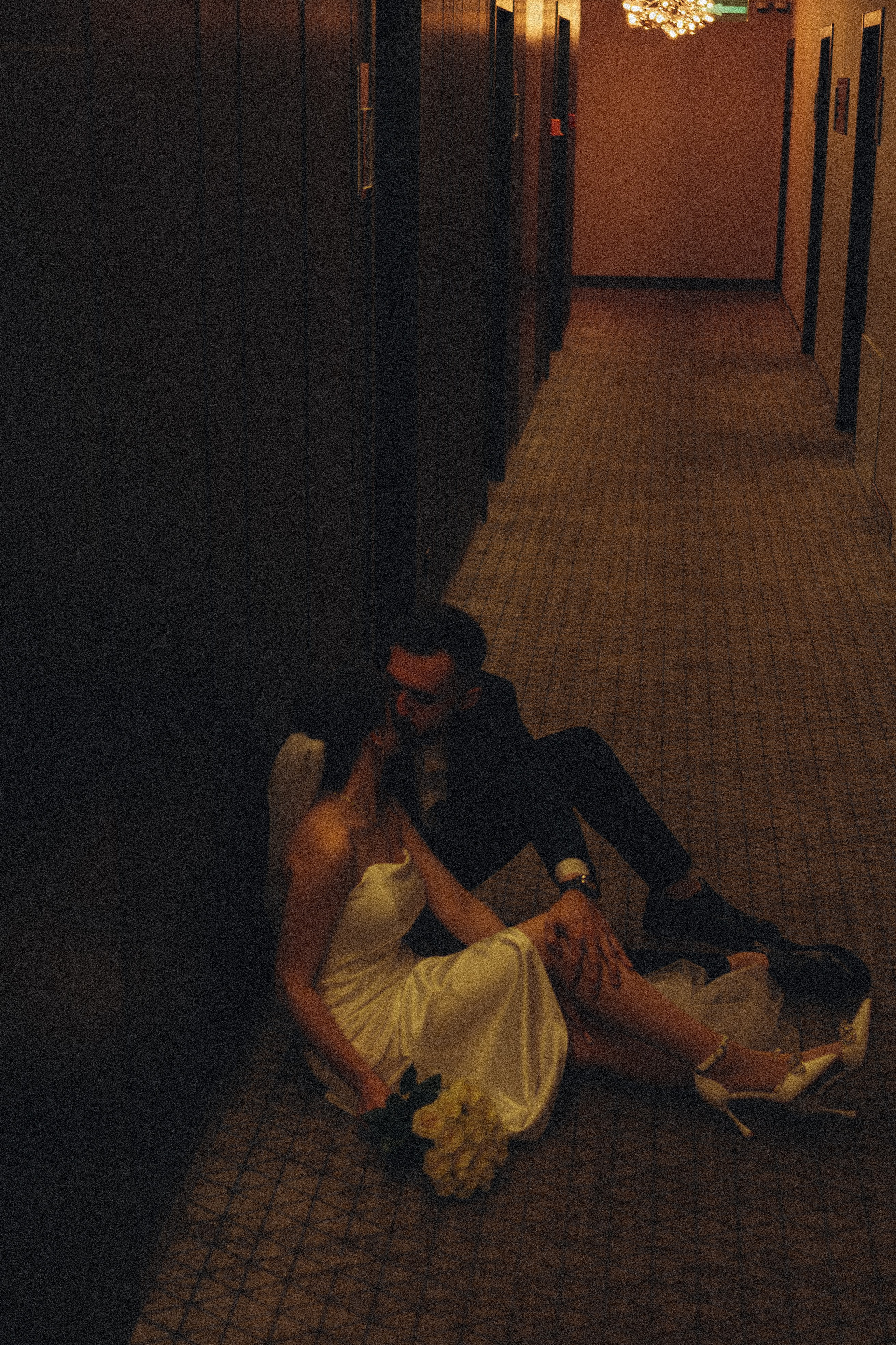 СВАДЕБНАЯ СЬЕМКА СБОРОВ ЖЕНИХА И НЕВЕСТЫ В ОТЕЛЕ И ТАКЖЕ ФОТОСЕССИИЯ В ОТЕЛЕЕ МЕГАПОЛИС БРЯНСК. Профессиональный фотограф, Санкт-Петербург — Виктория Богомолова