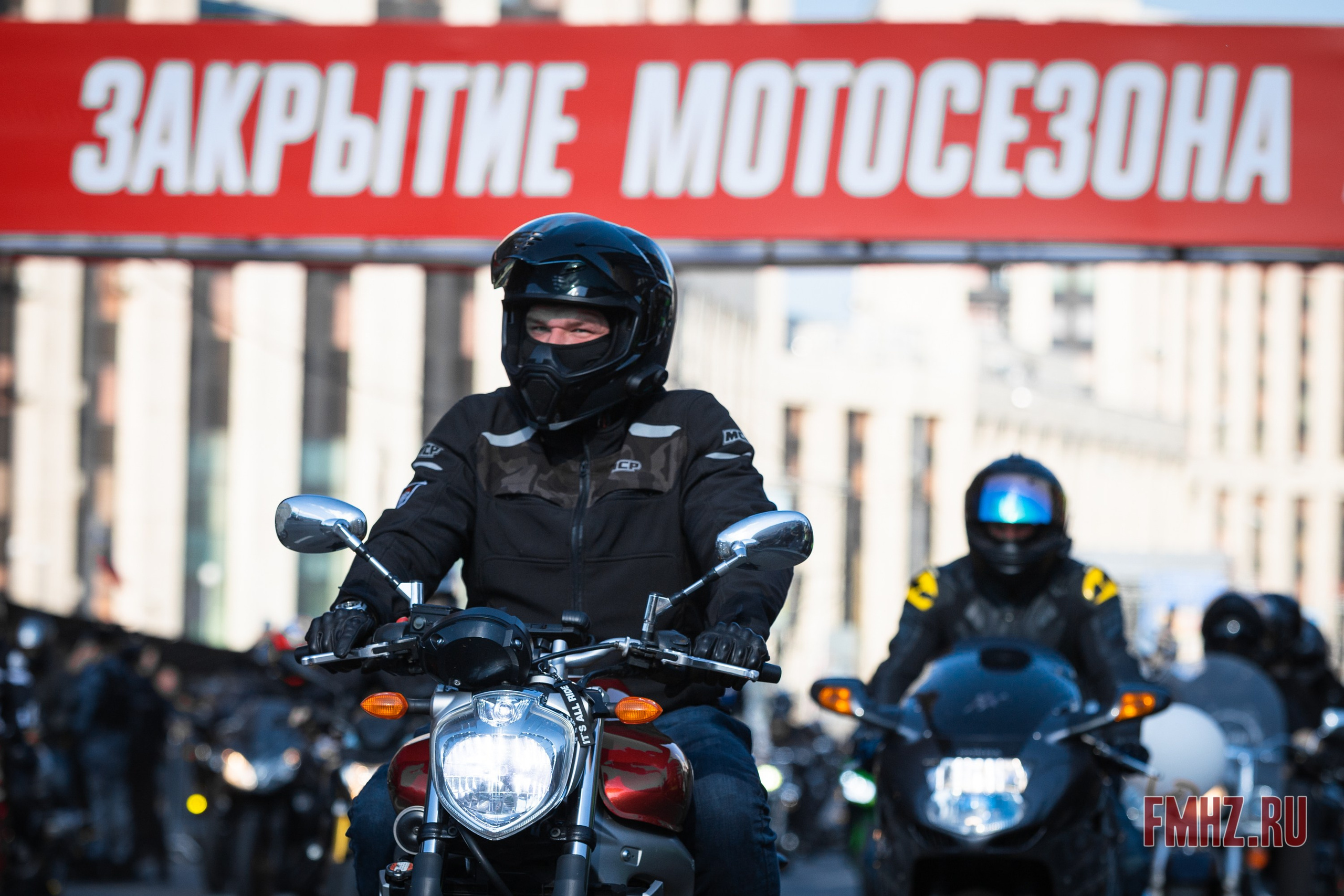 Закрытие Мотосезона 2023 на проспекте Академика Сахарова. Фотограф Владимир Охрименко