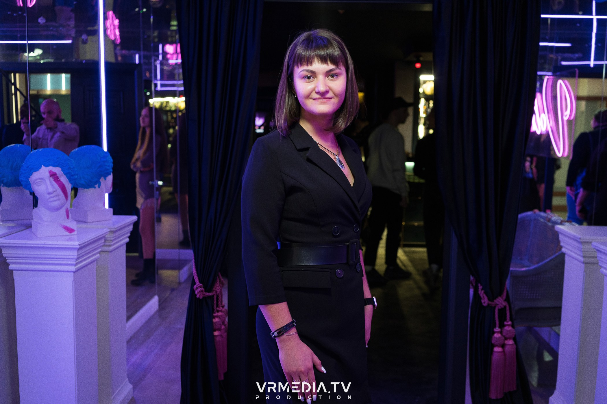 Dance в караоке-баре «Volna»