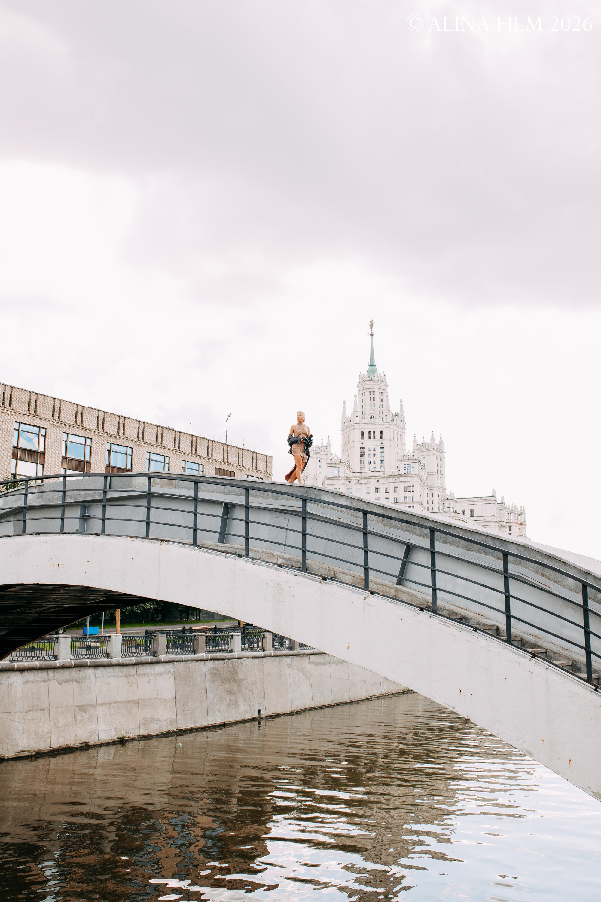 Тессинский мост: фотосессия в Москве. Фотограф в Санкт-Петербурге Alina Film