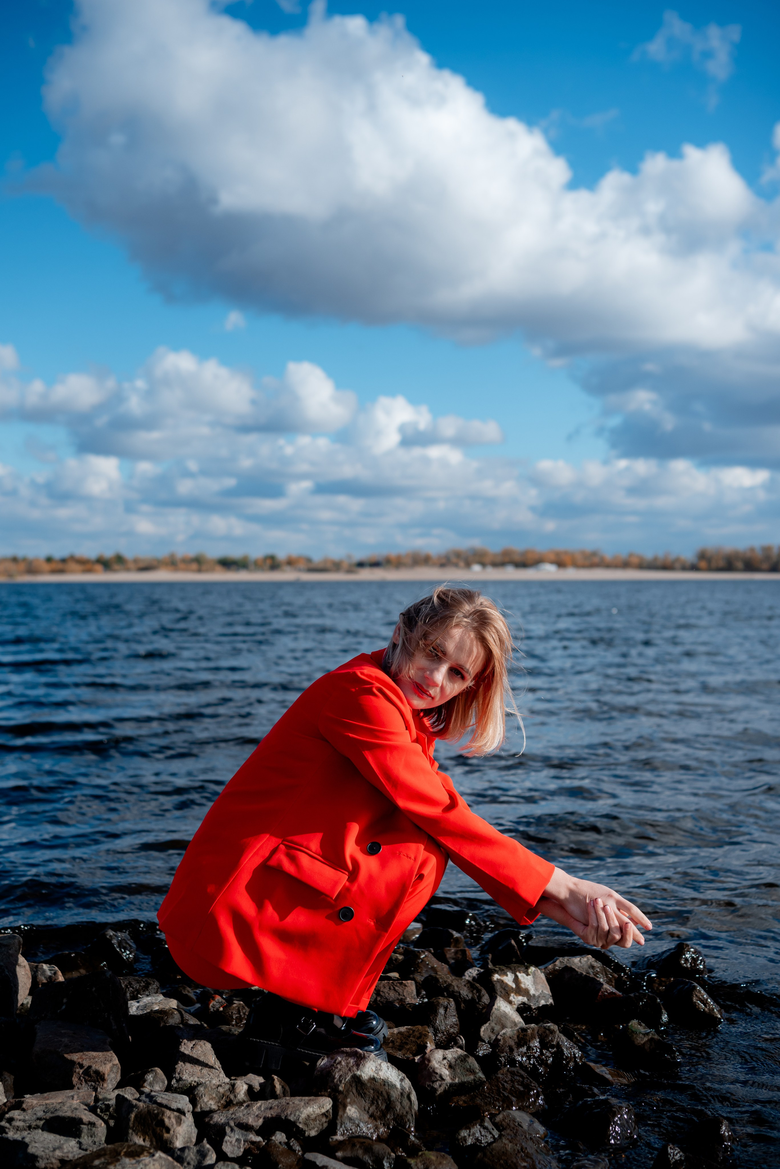 Фотосессия для яркой девушки Лилии на набережной Волгограда. Фотограф в Волгограде и Волжском Александр Горбань