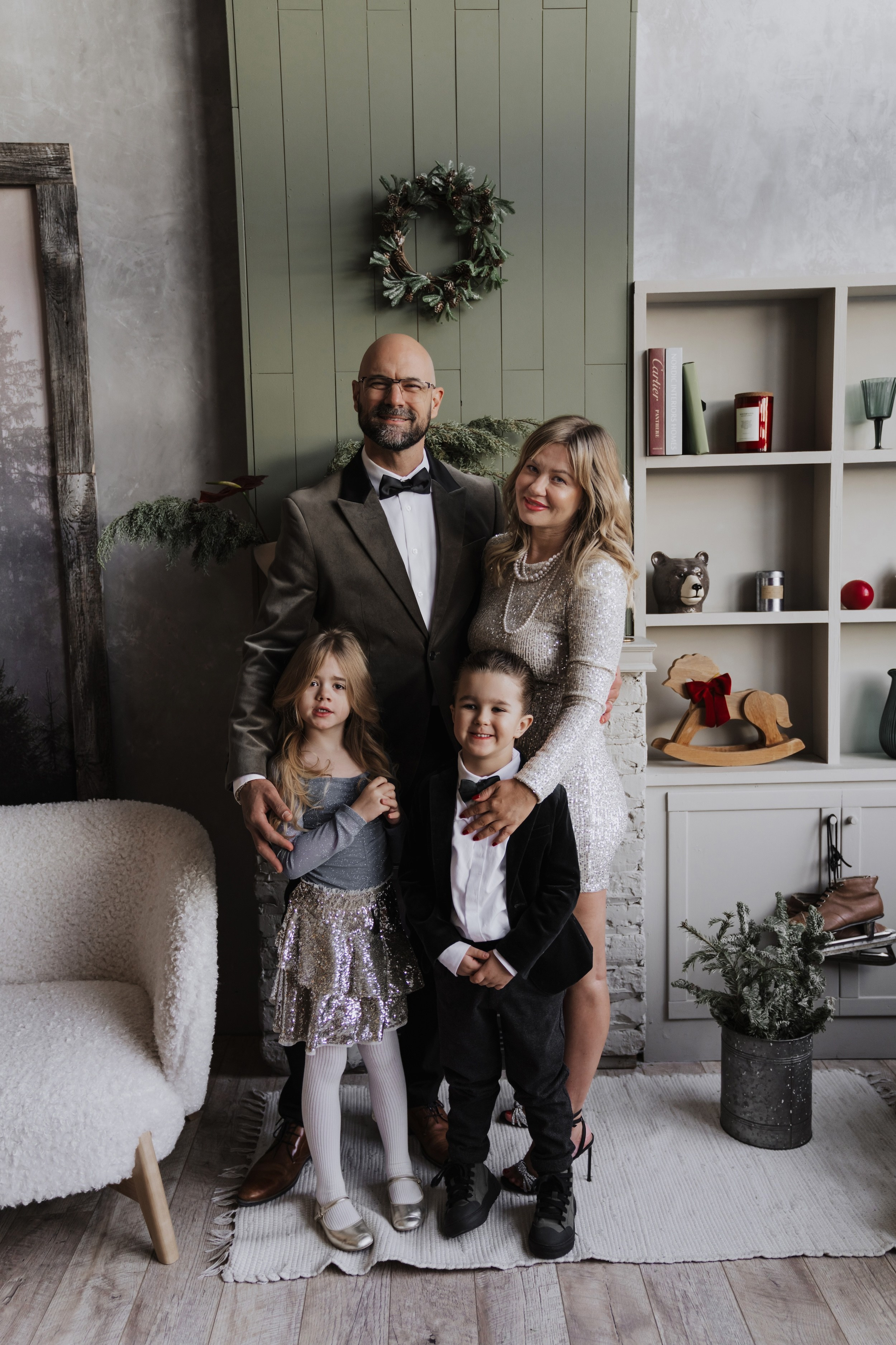 Лиза, Скарлетт, Винсент и Деннис. Минск, Рождество. Olga Modjaro