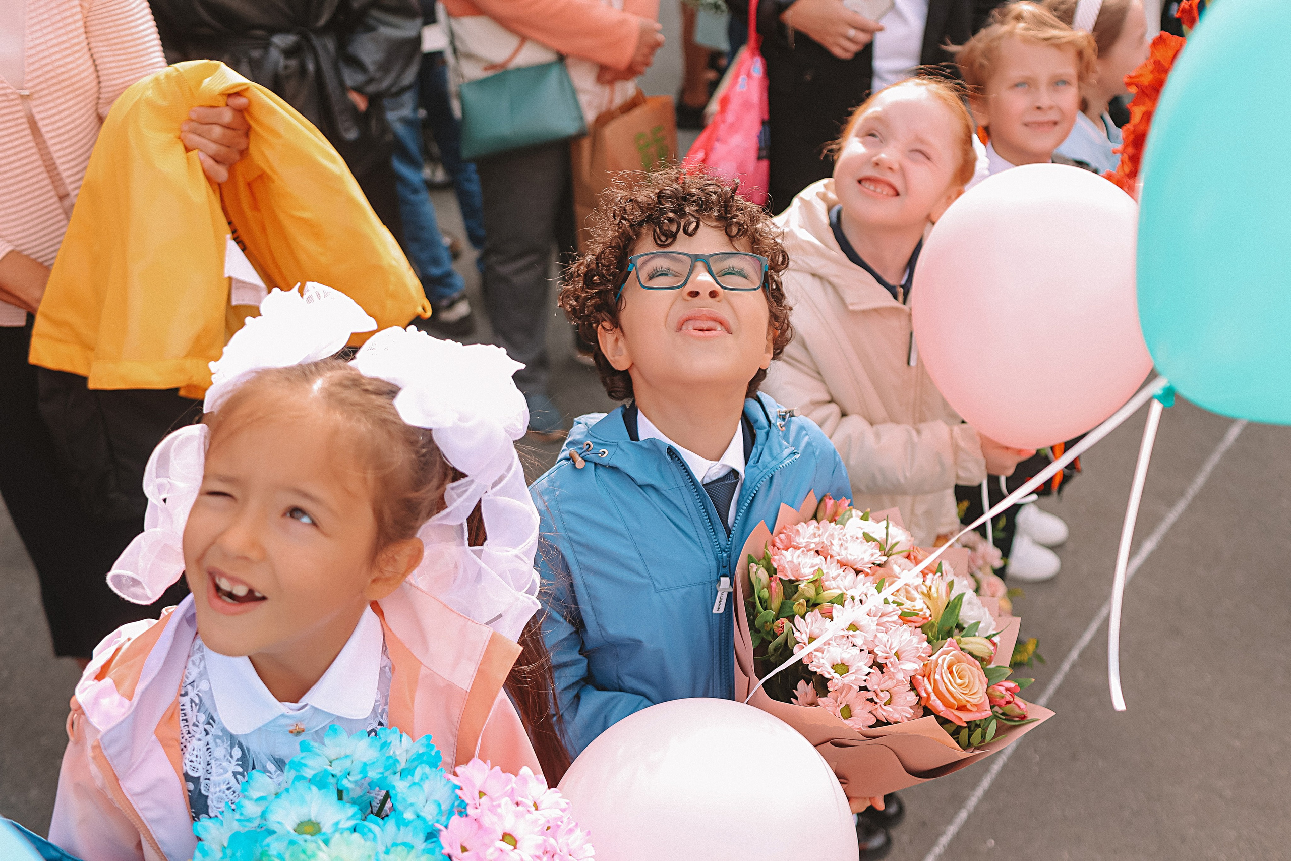1 сентября линейка+кл час+портреты. Семейный фотограф Тюмень, фотограф на роды Салмина Мария