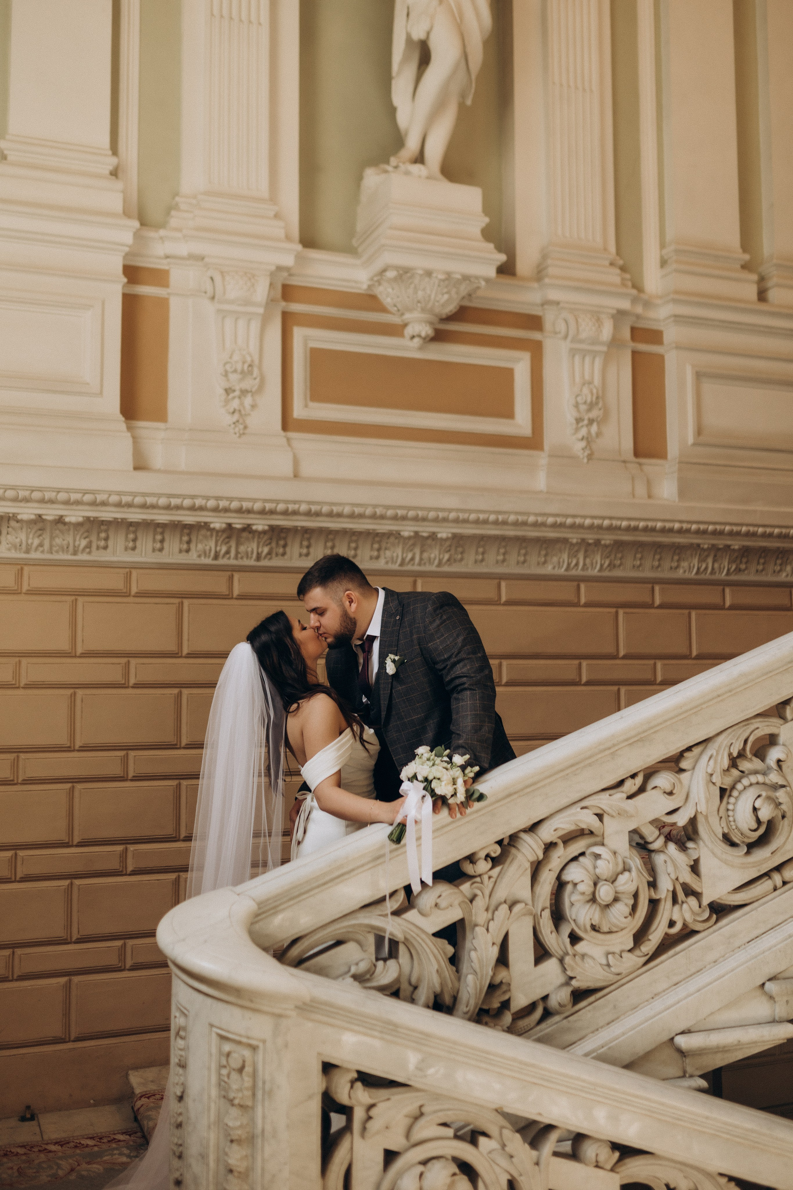 Артем и Регина | Дворец бракосочетания 1. Свадебный и love story фотограф в Санкт-Петербурге