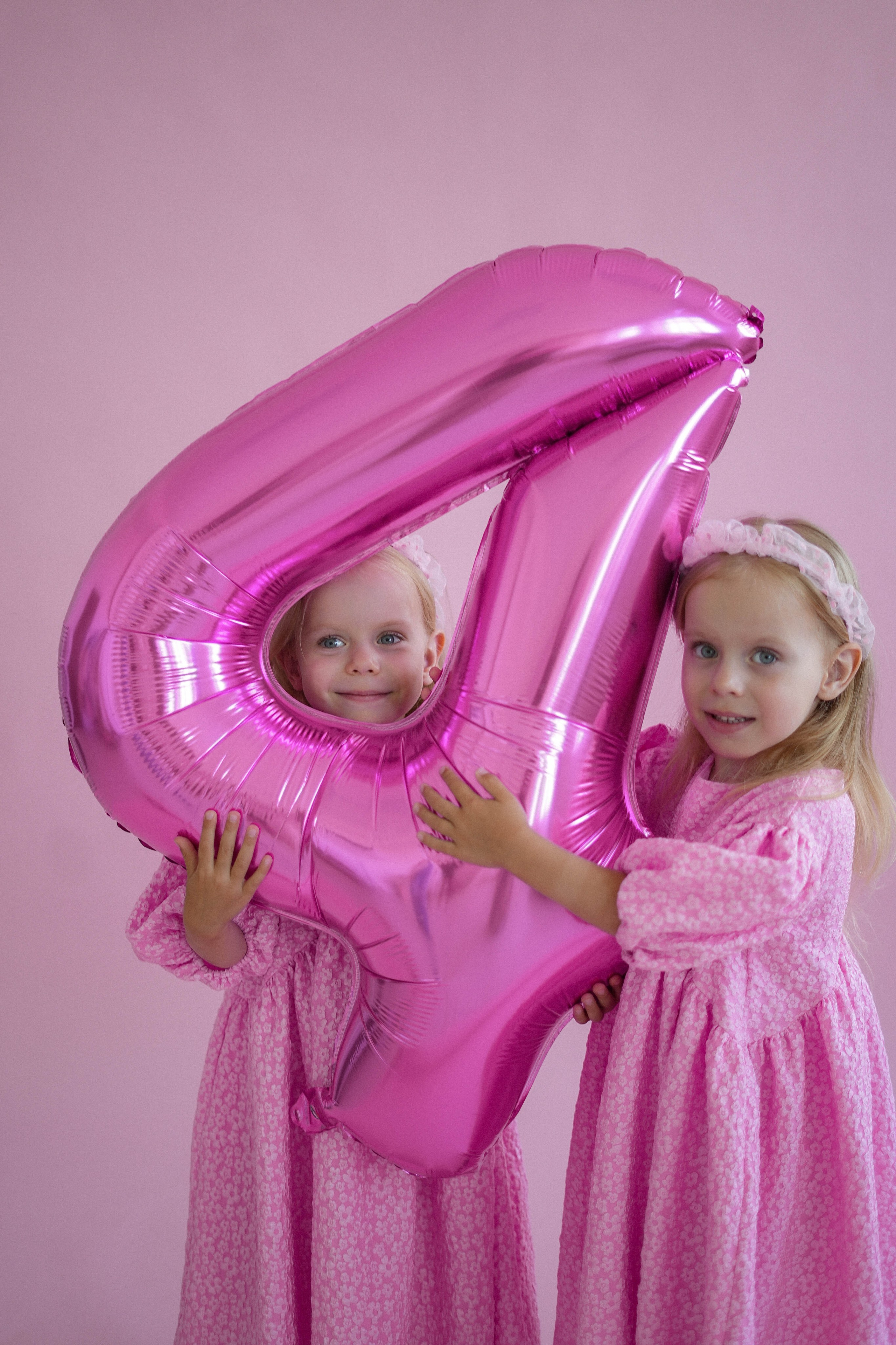 Катя и Варя день рождение. Фотограф Волгоград Анастасия Ли