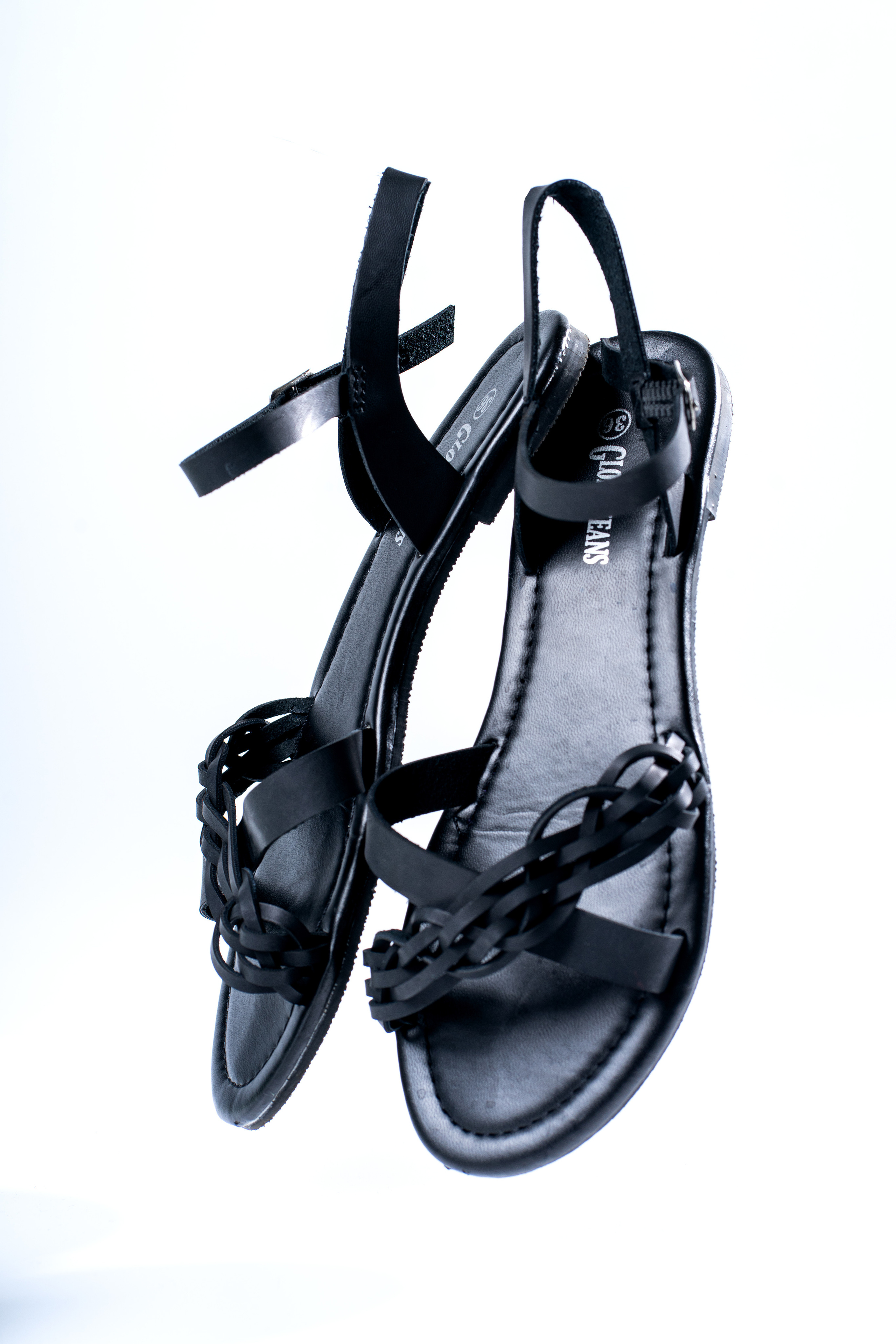 Обувь 1. Фотограф Ахмедов Эльдар Чита