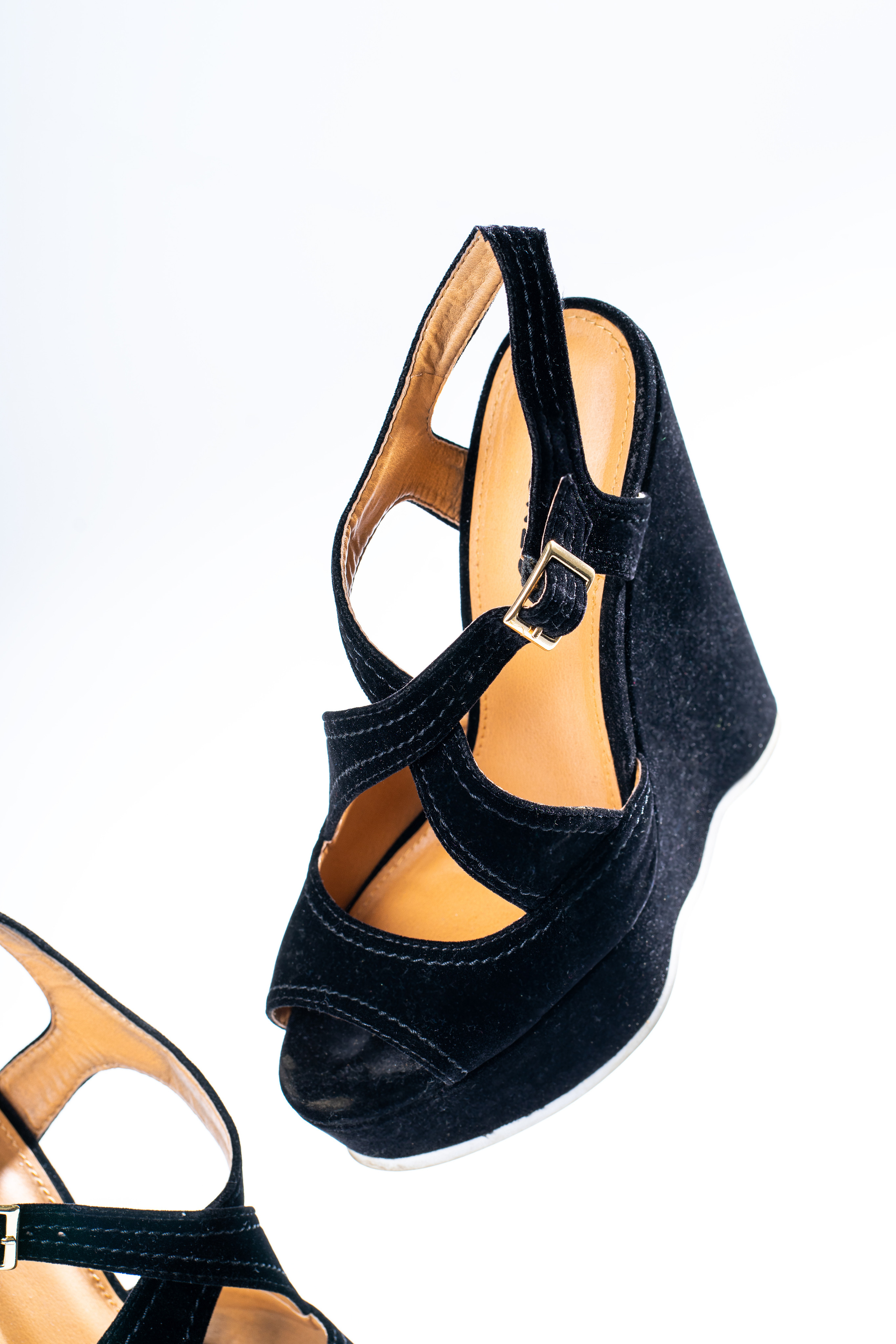 Обувь 1. Фотограф Ахмедов Эльдар Чита