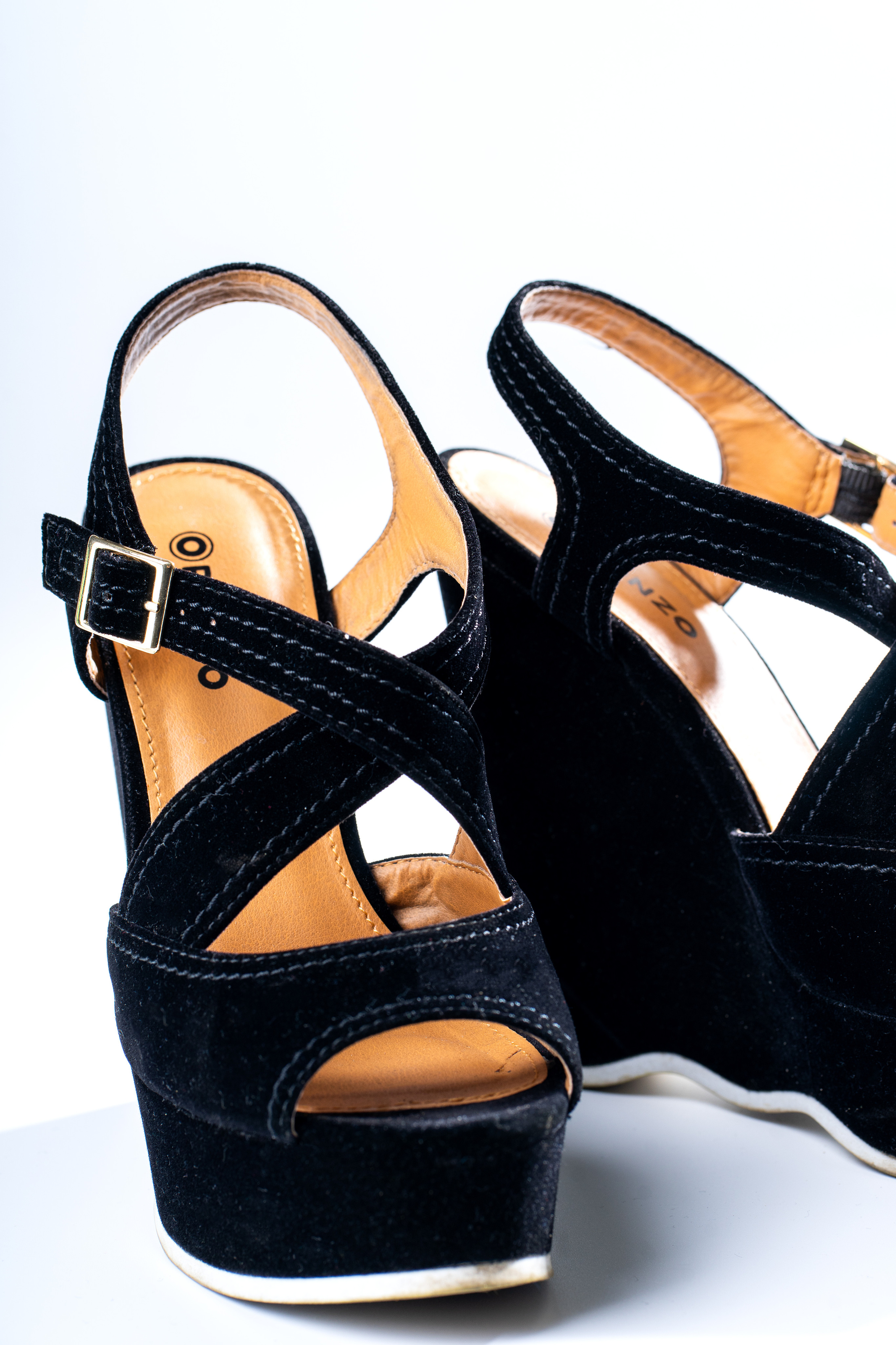 Обувь 1. Фотограф Ахмедов Эльдар Чита