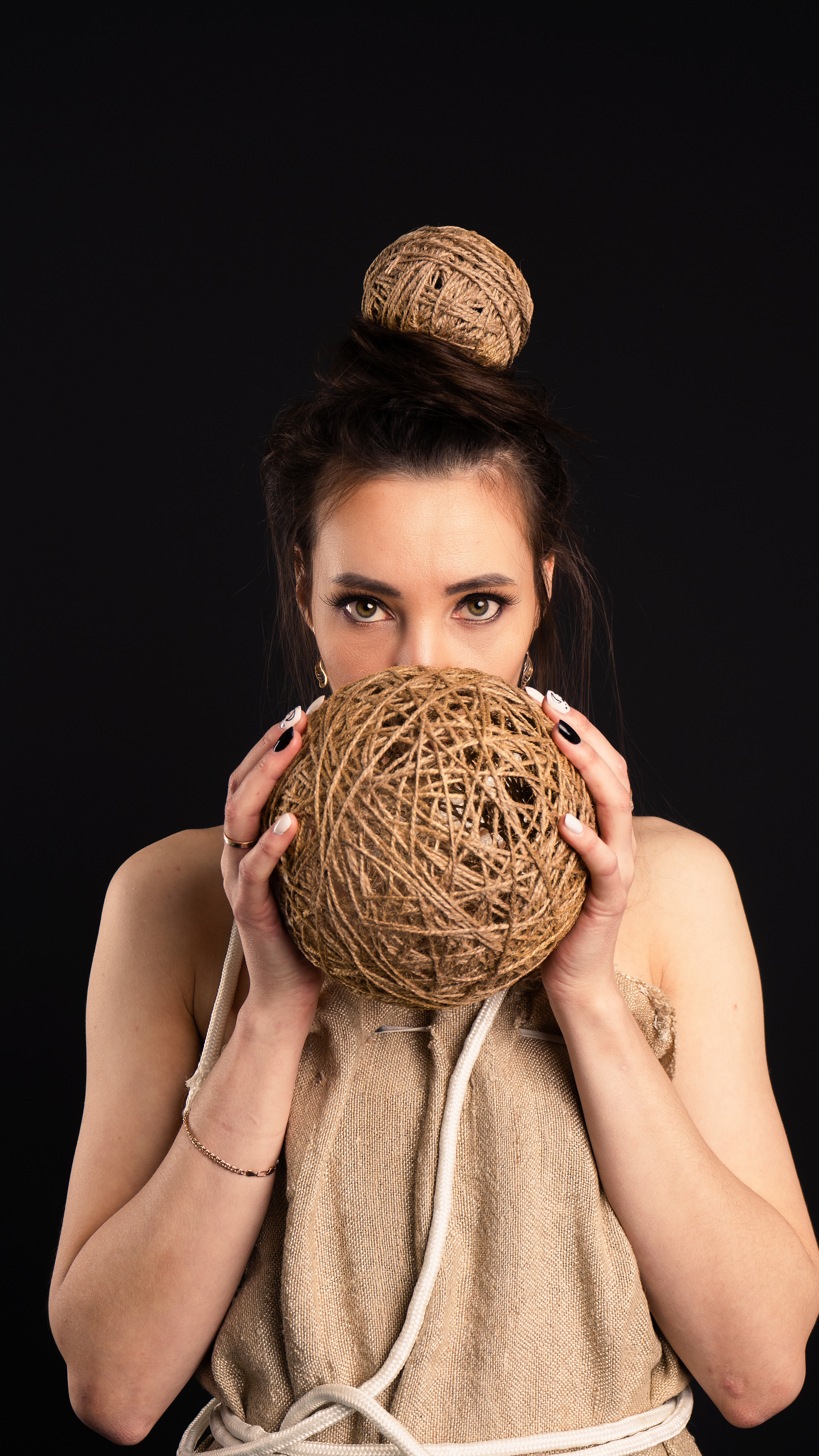 Валентина + Анна, Розовое, Жёлтое, Веревки. Фотограф Ахмедов Эльдар Чита