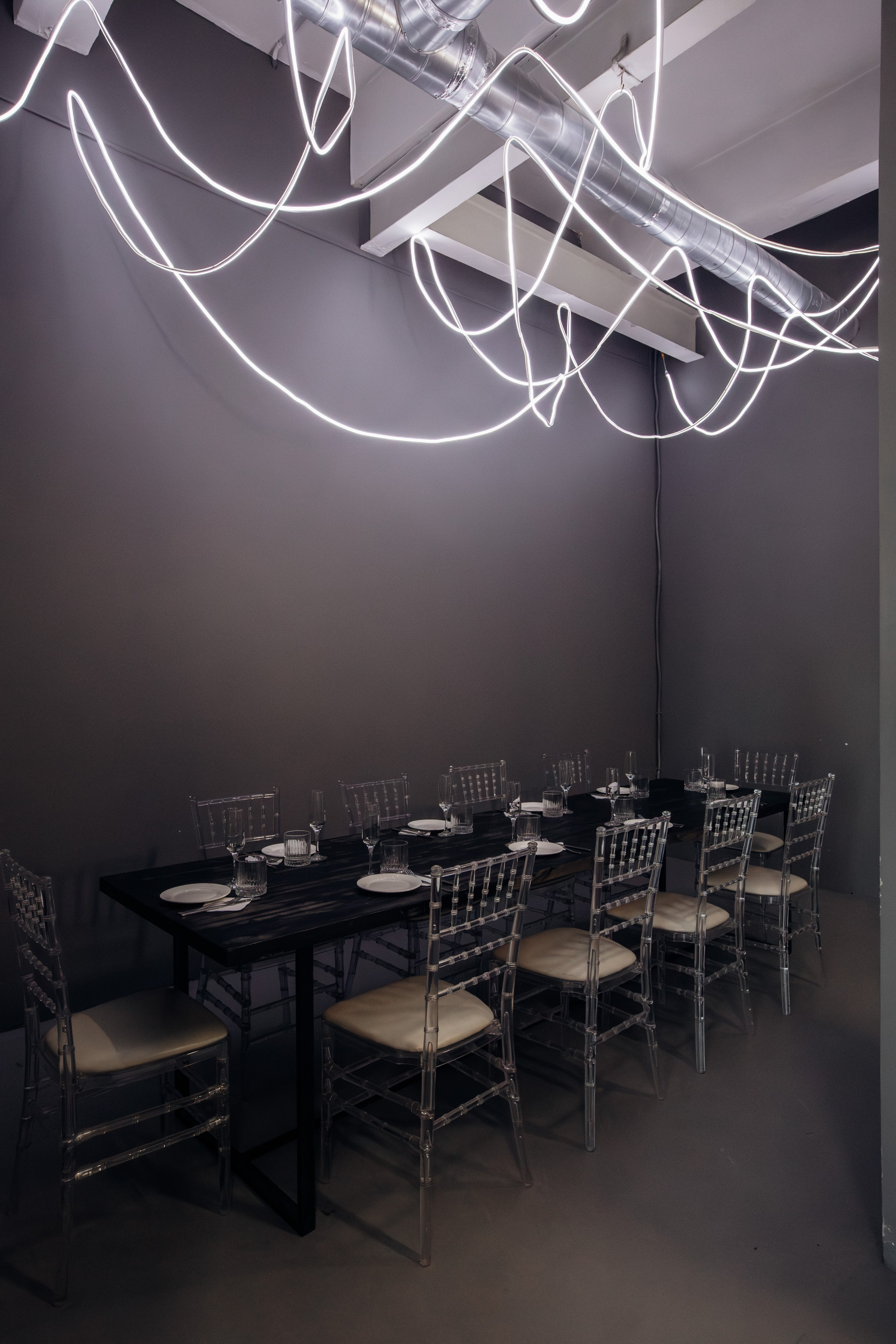 Mr. Grey (лето). Аренда лофта в СПб для мероприятий