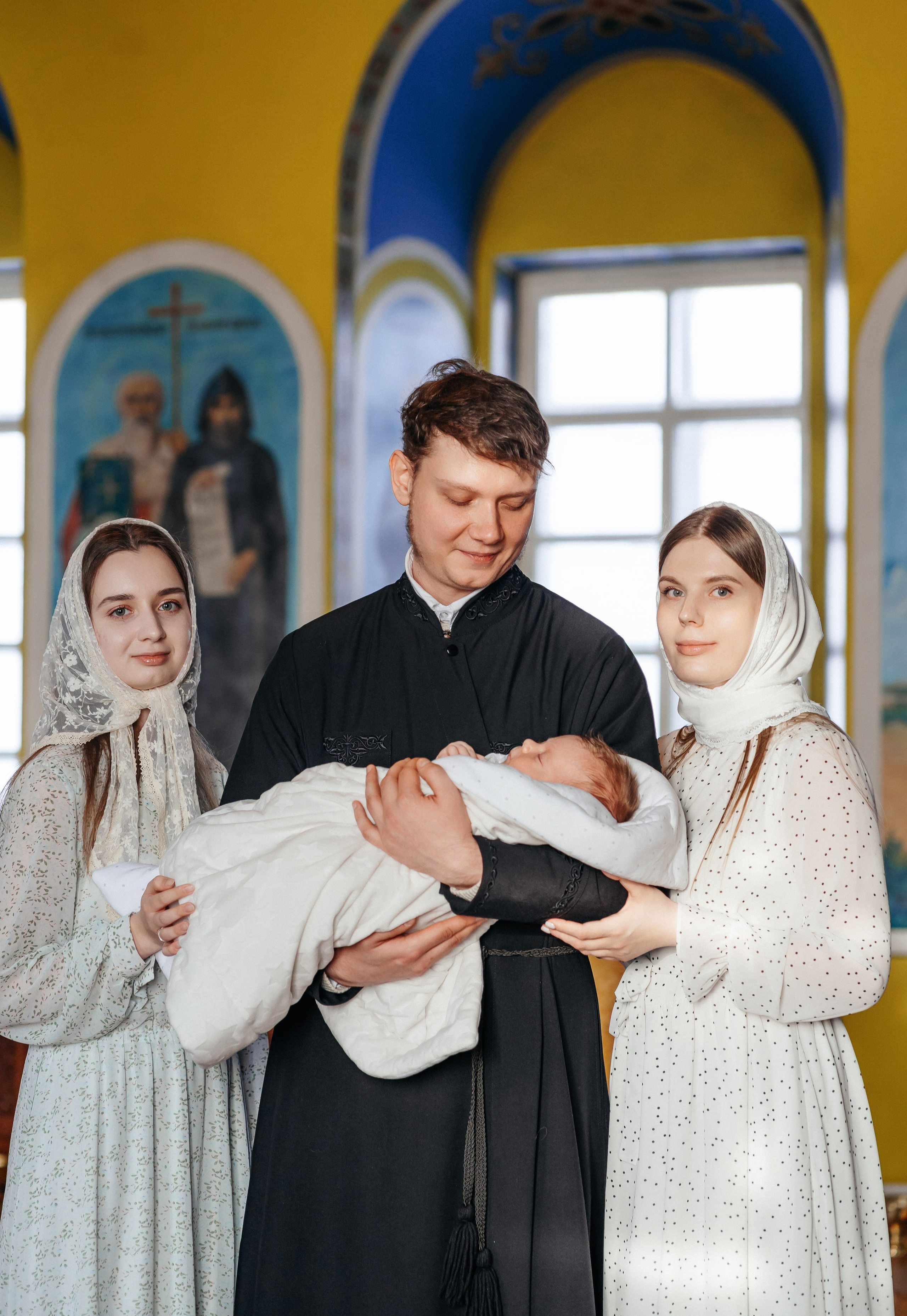 Фотосъемка крещения. Фотограф Ким Наталья в Красноярске