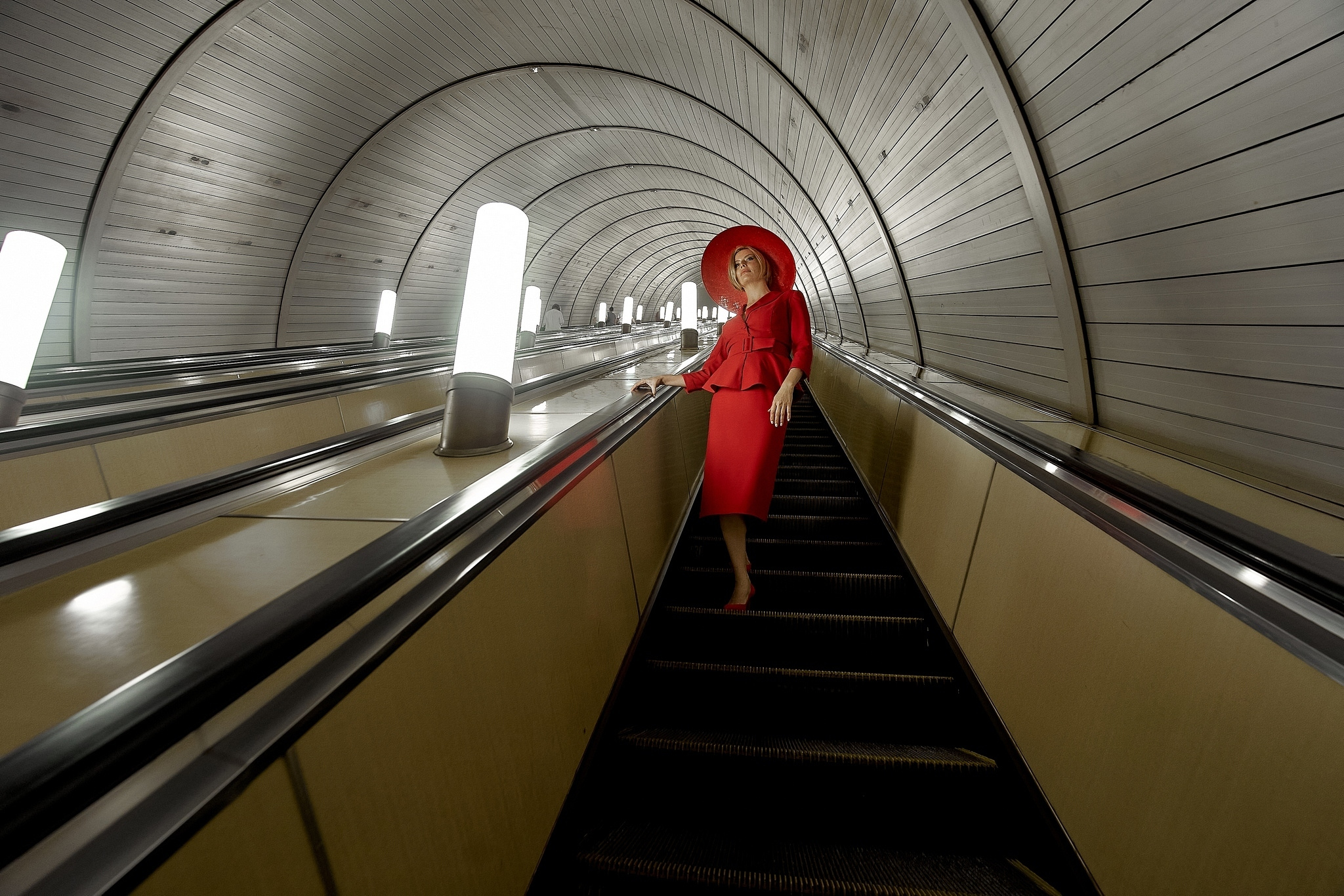 Проект «Красная Москва» с актрисой Анной Чуриной. Фотограф в Москве Сергей Гаварос