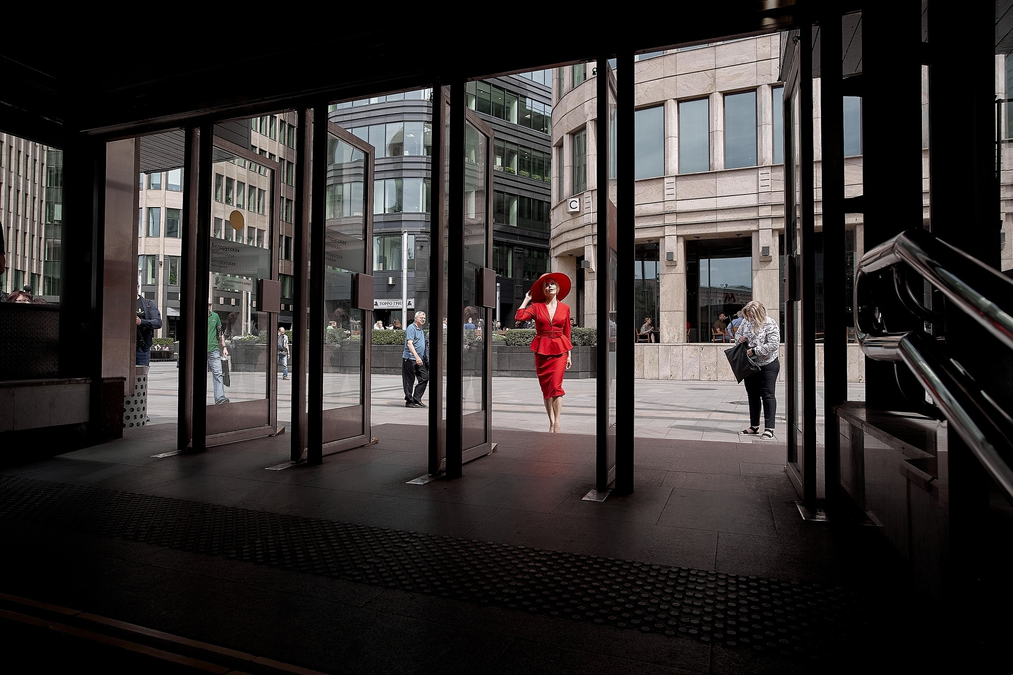 Проект «Красная Москва» с актрисой Анной Чуриной. Фотограф в Москве Сергей Гаварос