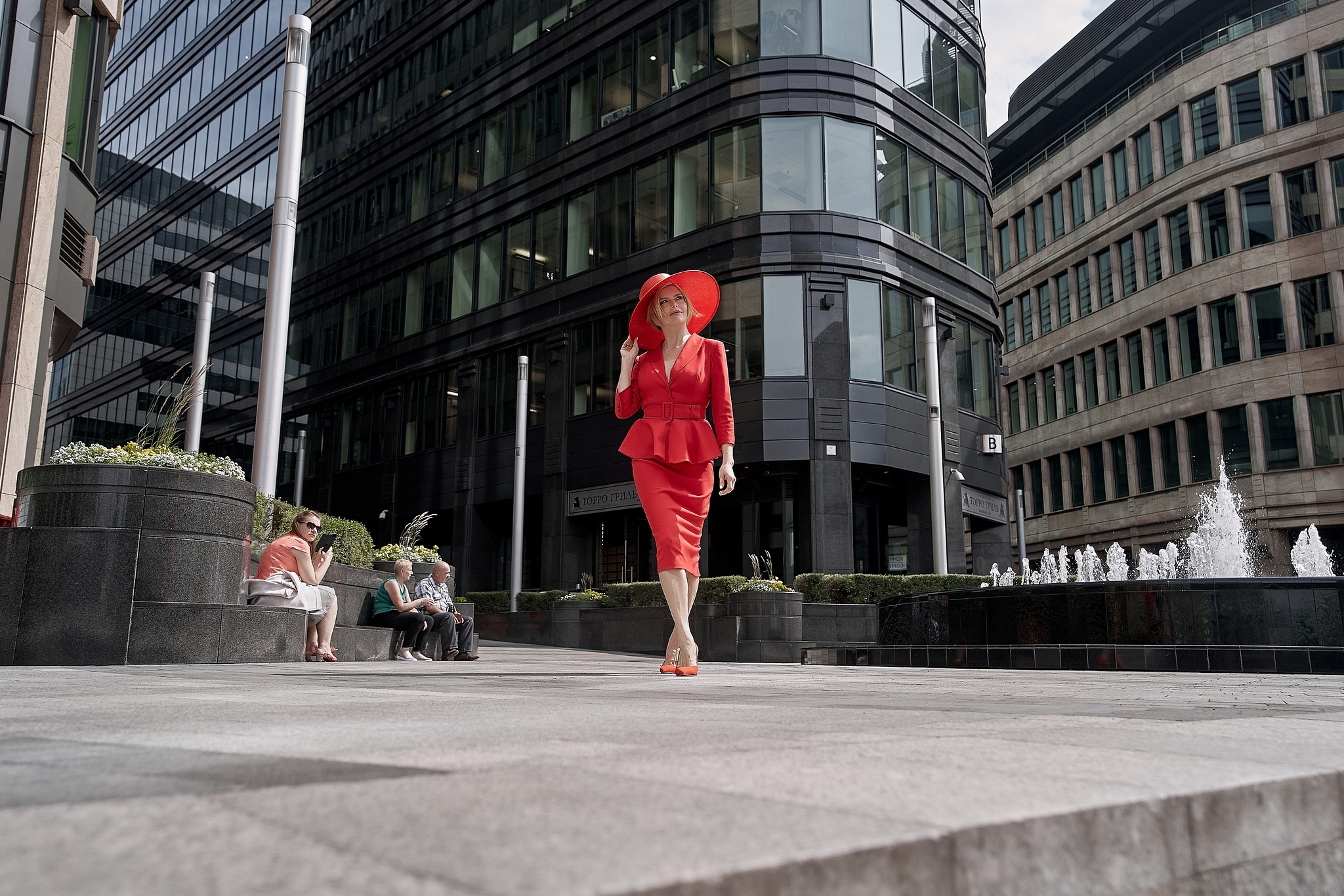 Проект «Красная Москва» с актрисой Анной Чуриной. Фотограф в Москве Сергей Гаварос