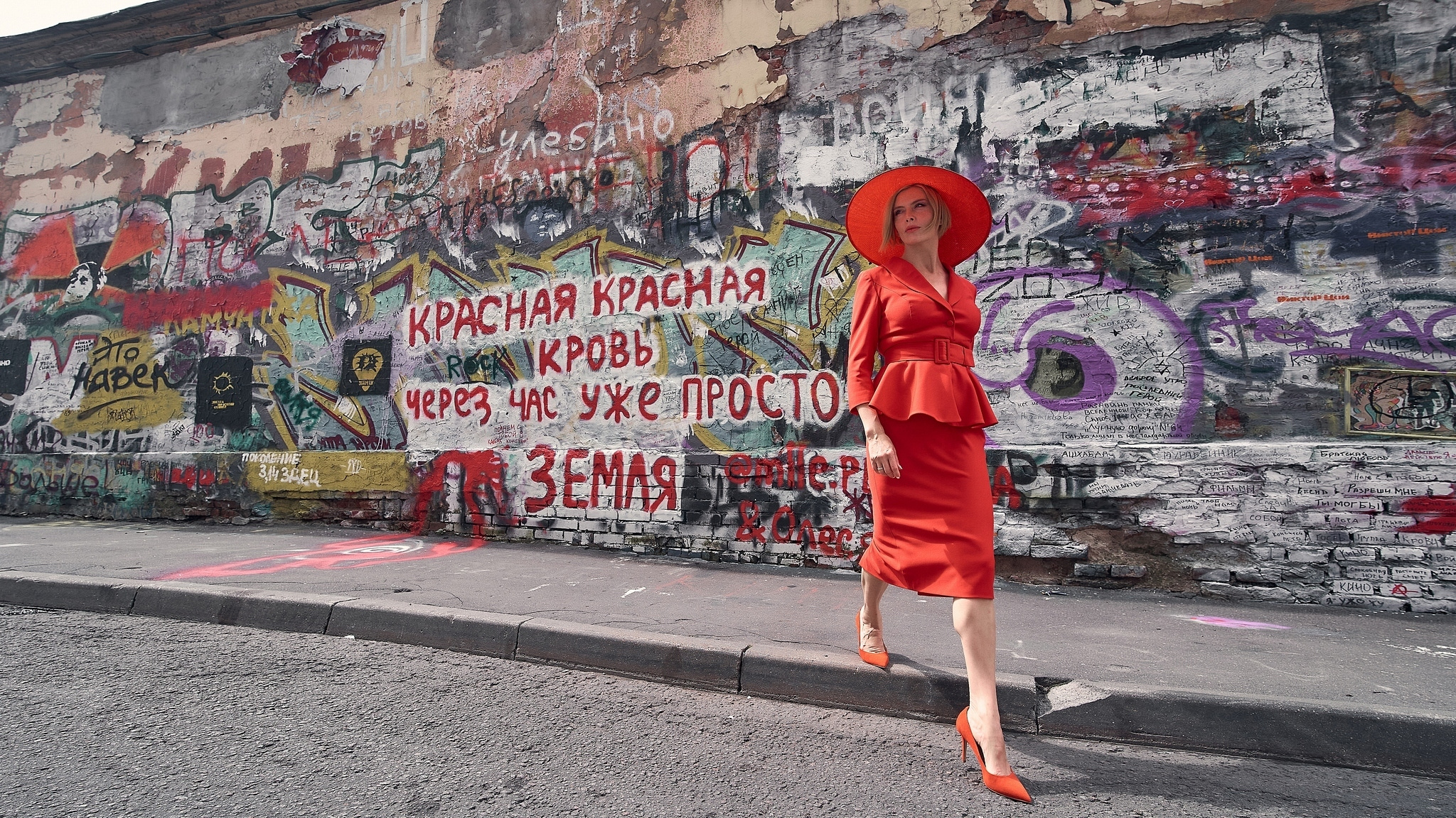 Проект «Красная Москва» с актрисой Анной Чуриной. Фотограф в Москве Сергей Гаварос