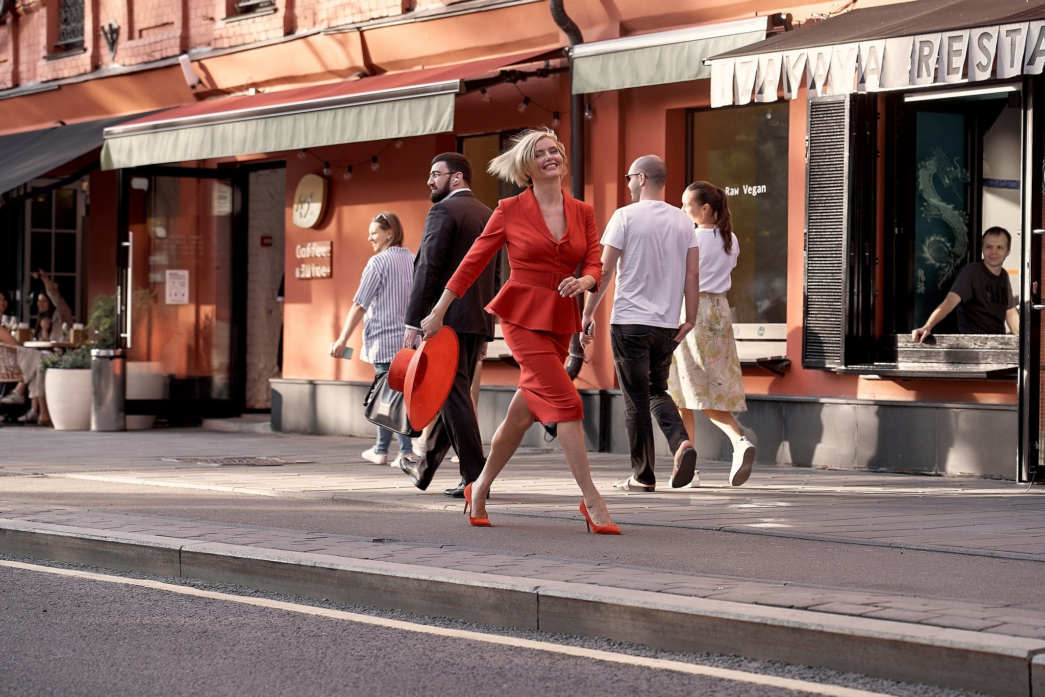 Проект «Красная Москва» с актрисой Анной Чуриной. Фотограф в Москве Сергей Гаварос