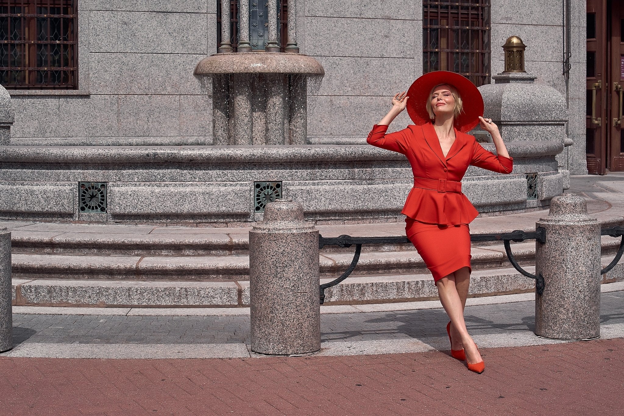 Проект «Красная Москва» с актрисой Анной Чуриной. Фотограф в Москве Сергей Гаварос