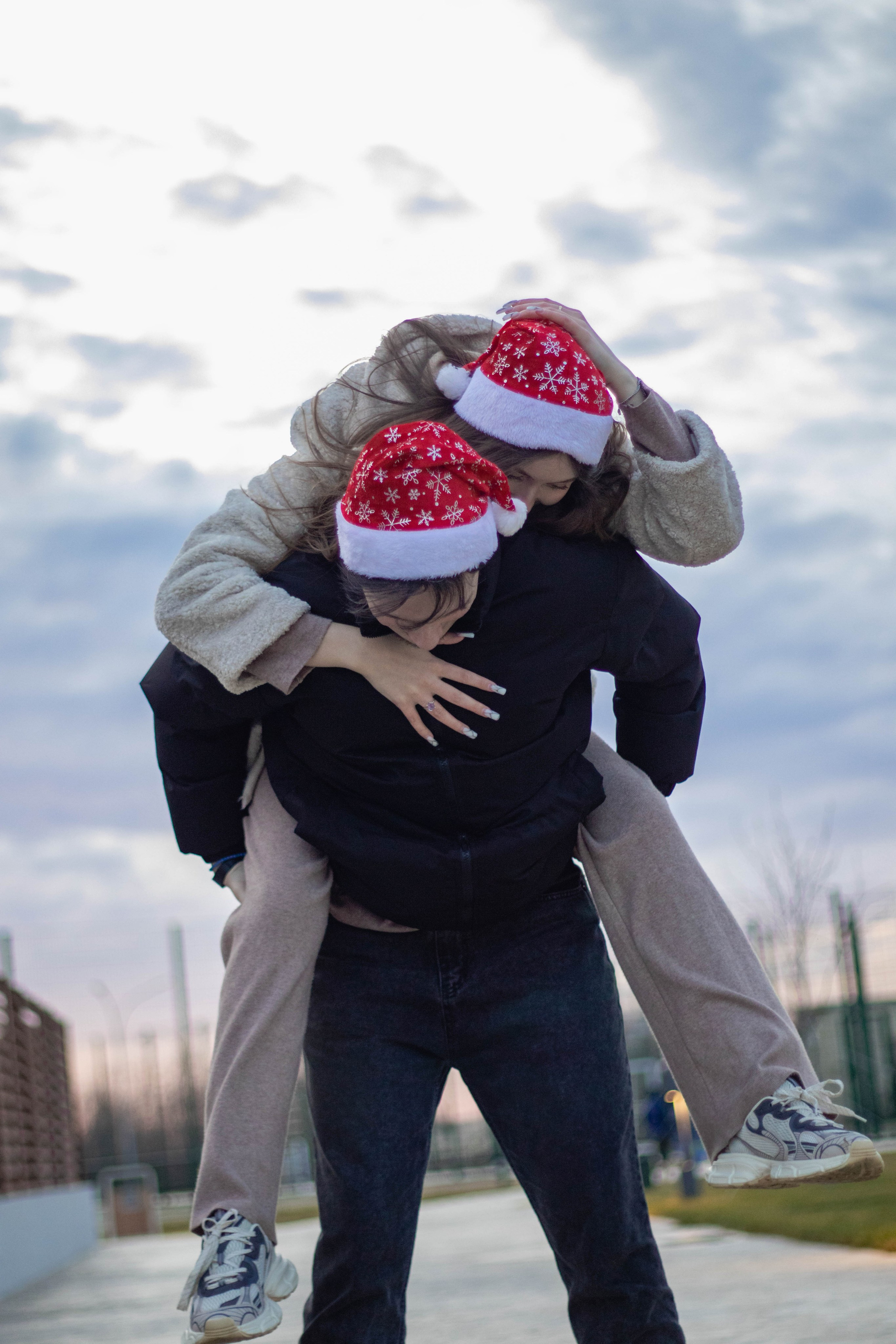 «Шепот влюбленных душ». Уличный фотограф Города N