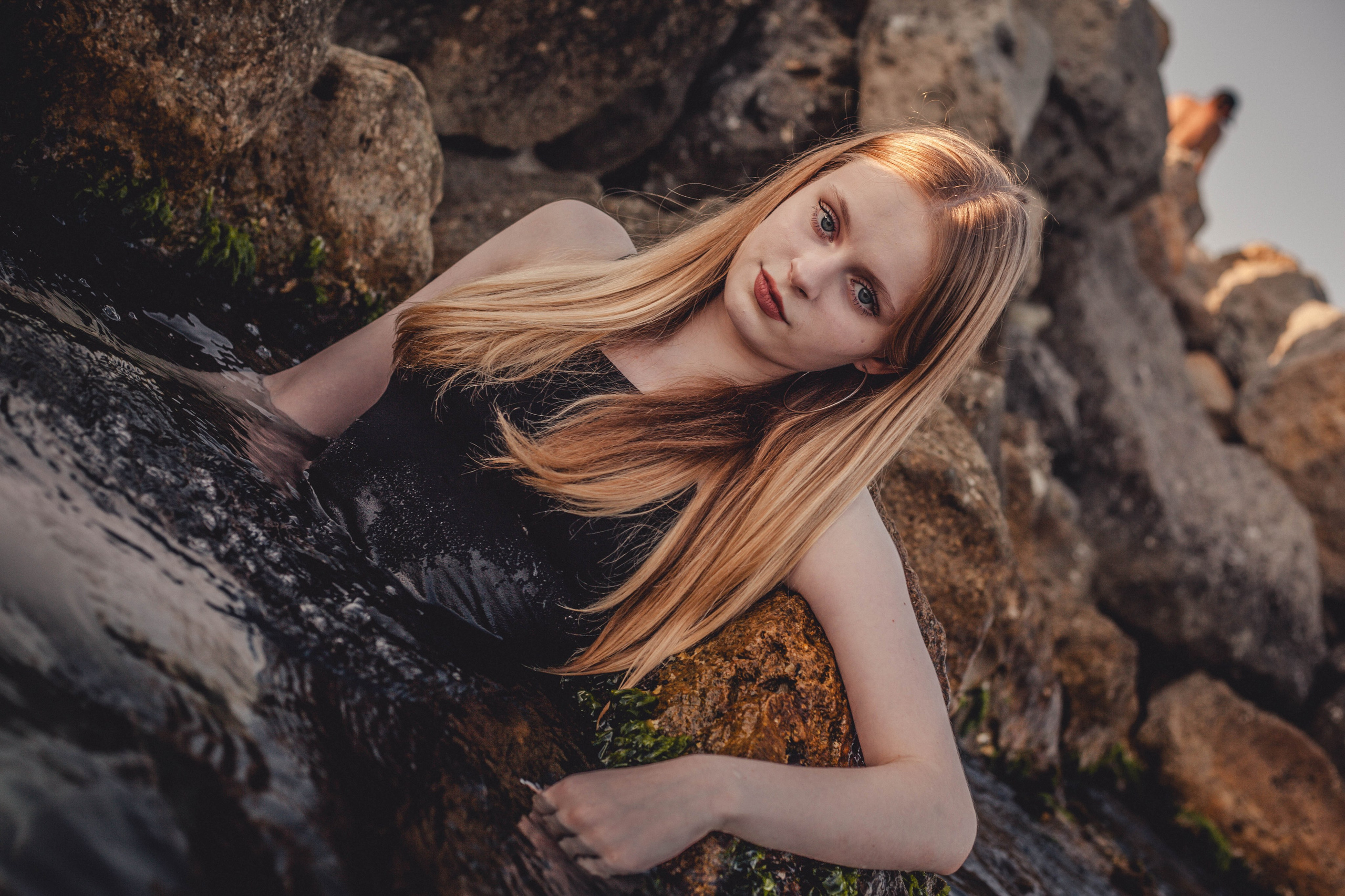 Поцелуи Волн. Уличный фотограф Города N