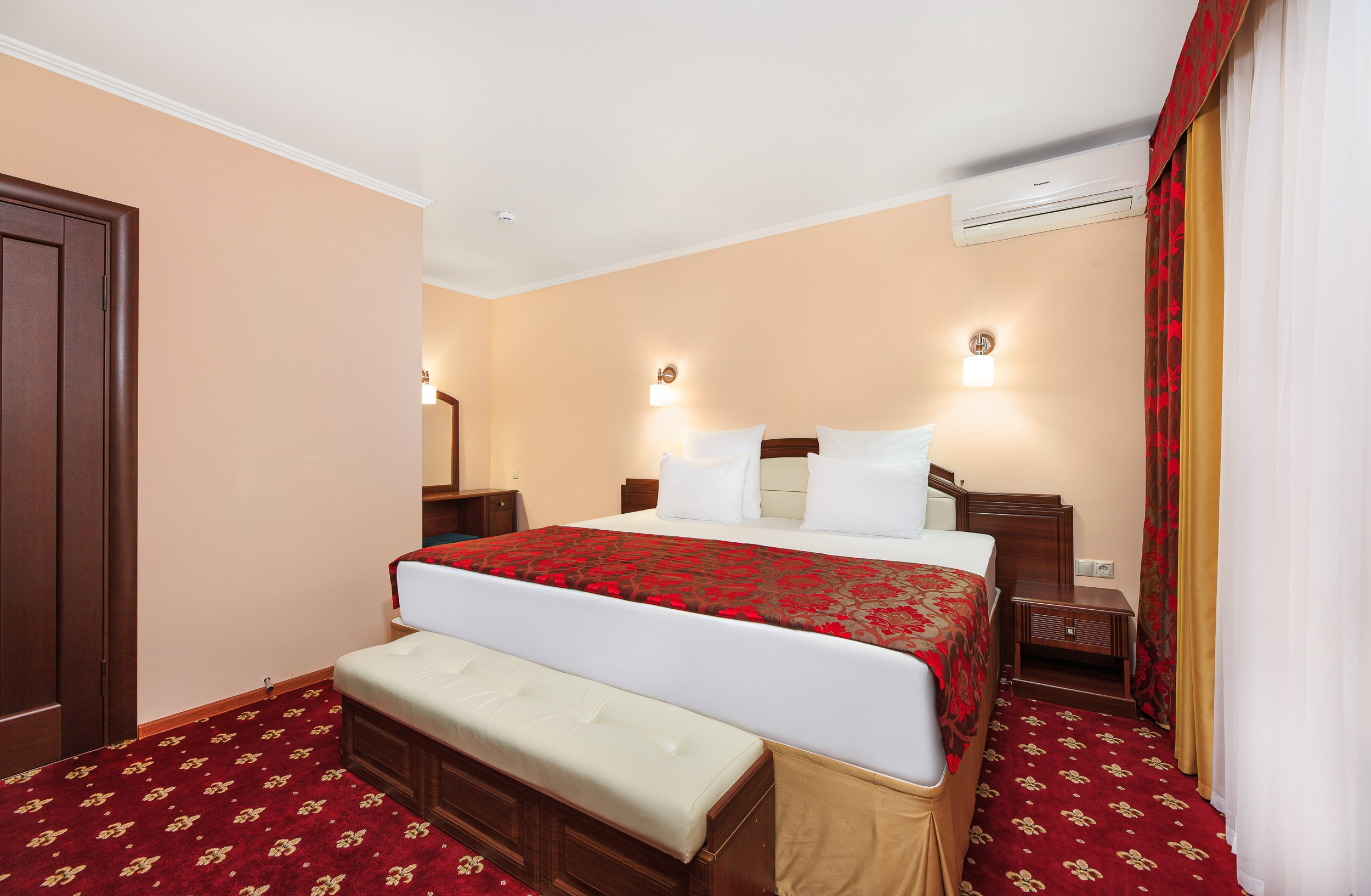 Отель «Тиздар». Профессиональная фотосъёмка интерьеров, предметная фотосессия еды для меню г. Анапа