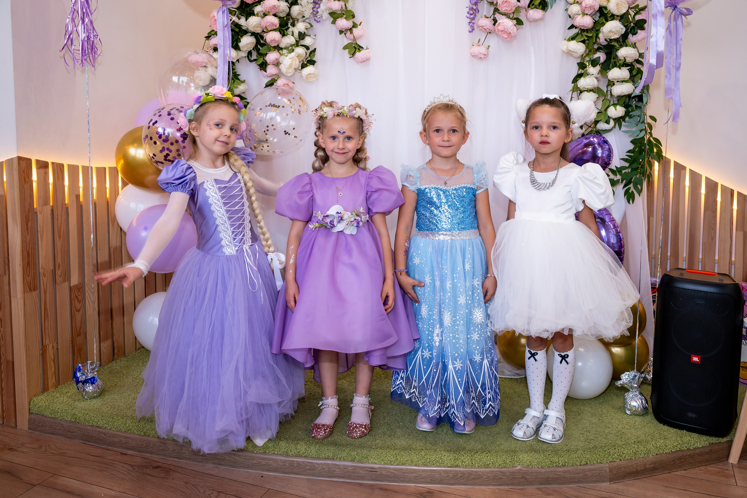 ДР в лофте с фокусником