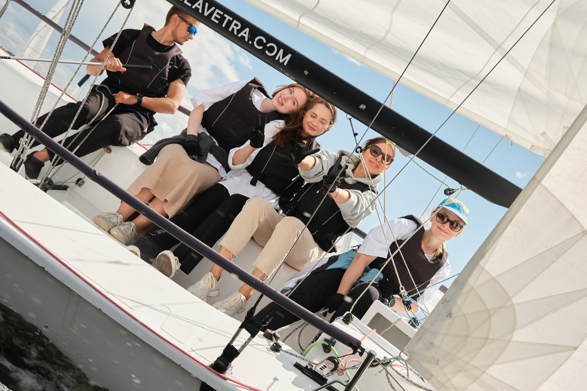 СИЛА ВЕТРАхTHEBLEUPRINT/LUNARHARE/DOTCOMMS. Портретный и репортажный фотограф в Москве Острикова Анастасия