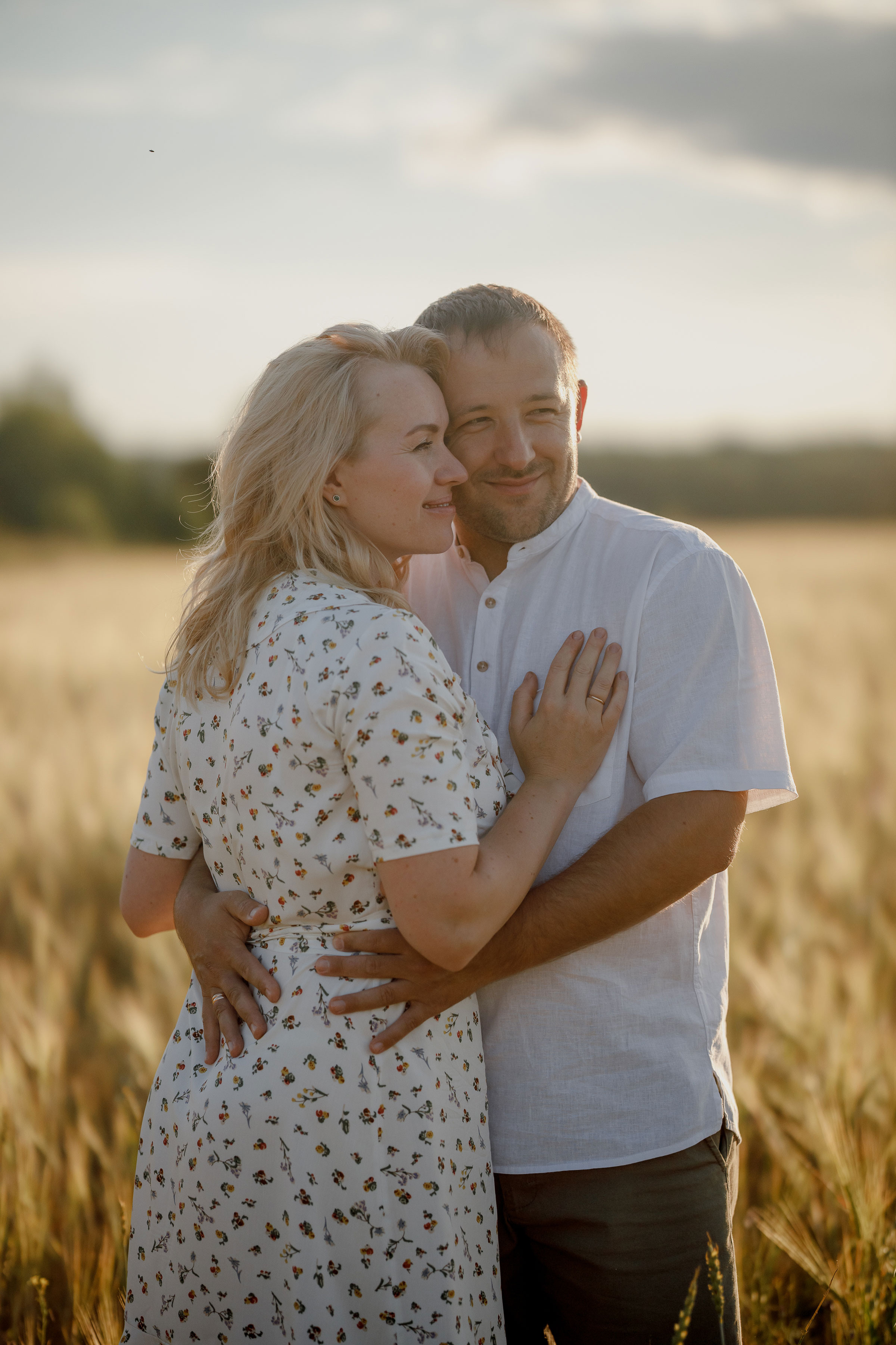 Глеб, Лена, Лев и Родя в полях. Пухова Татьяна фотограф в Перми