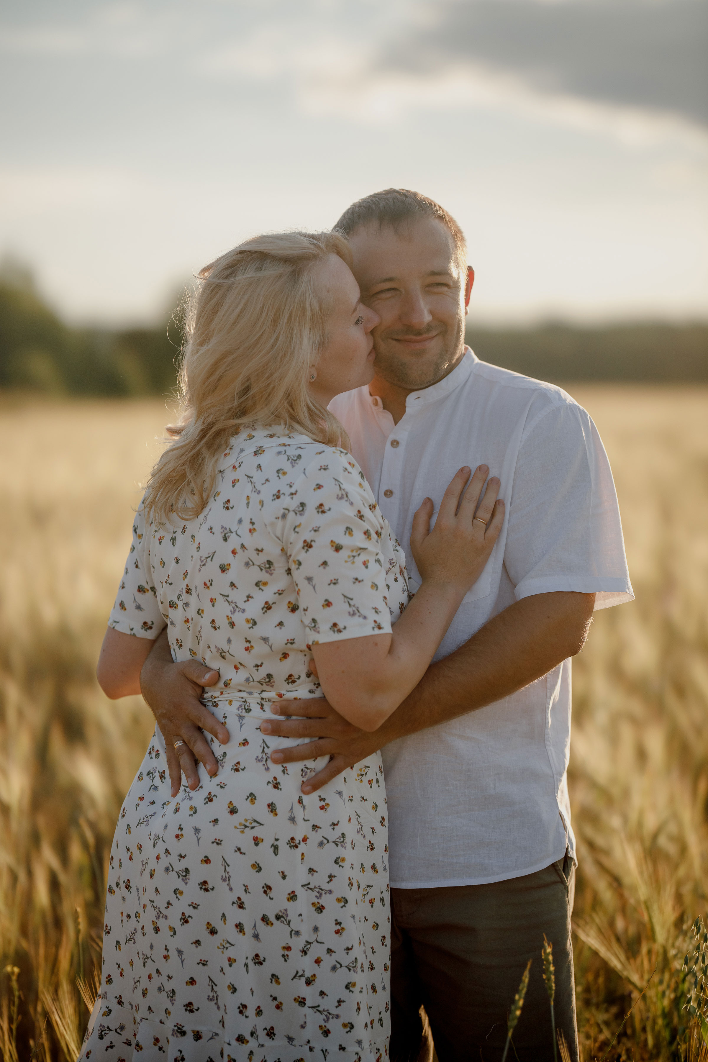 Глеб, Лена, Лев и Родя в полях. Пухова Татьяна фотограф в Перми