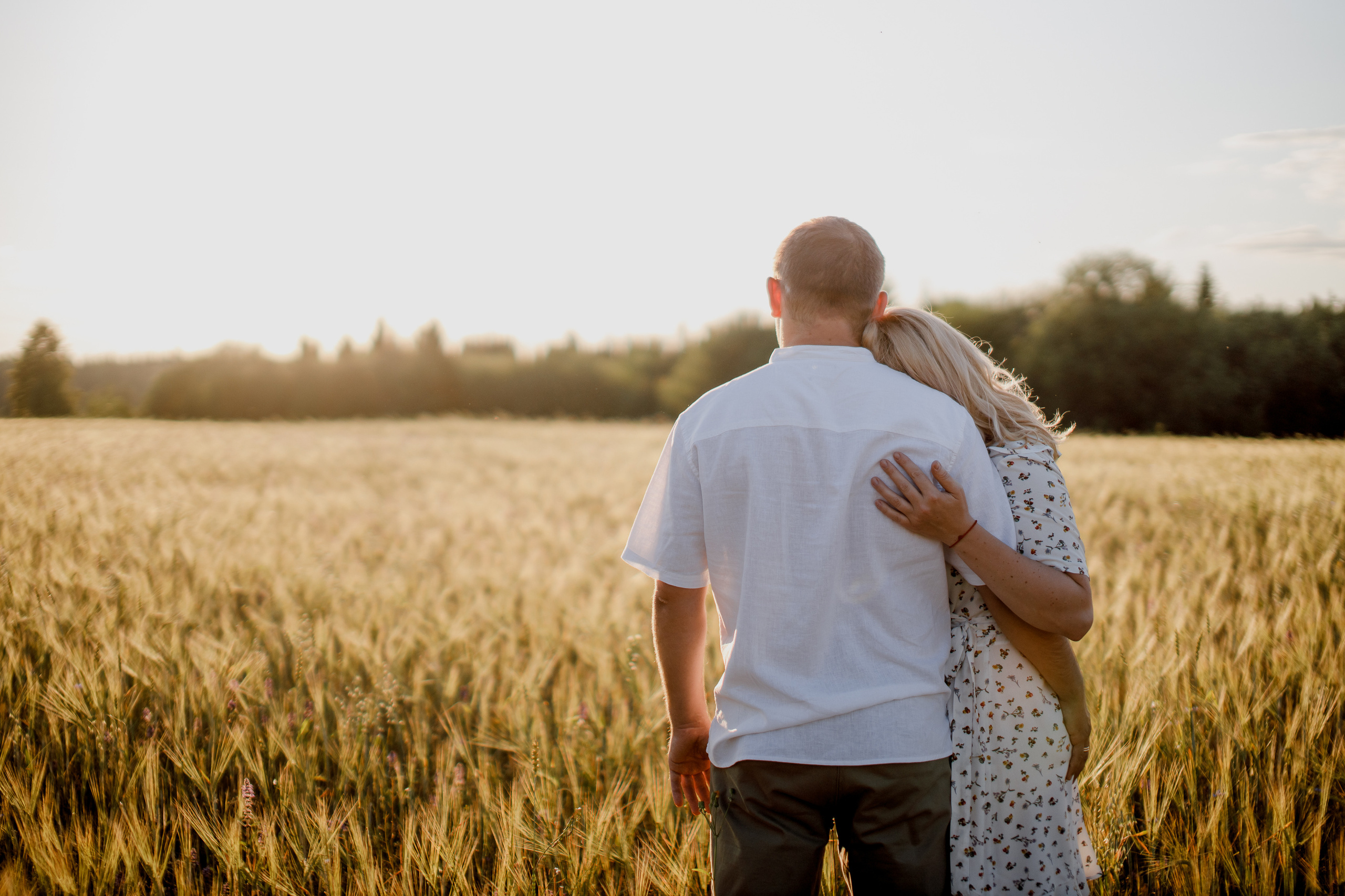 Глеб, Лена, Лев и Родя в полях. Пухова Татьяна фотограф в Перми