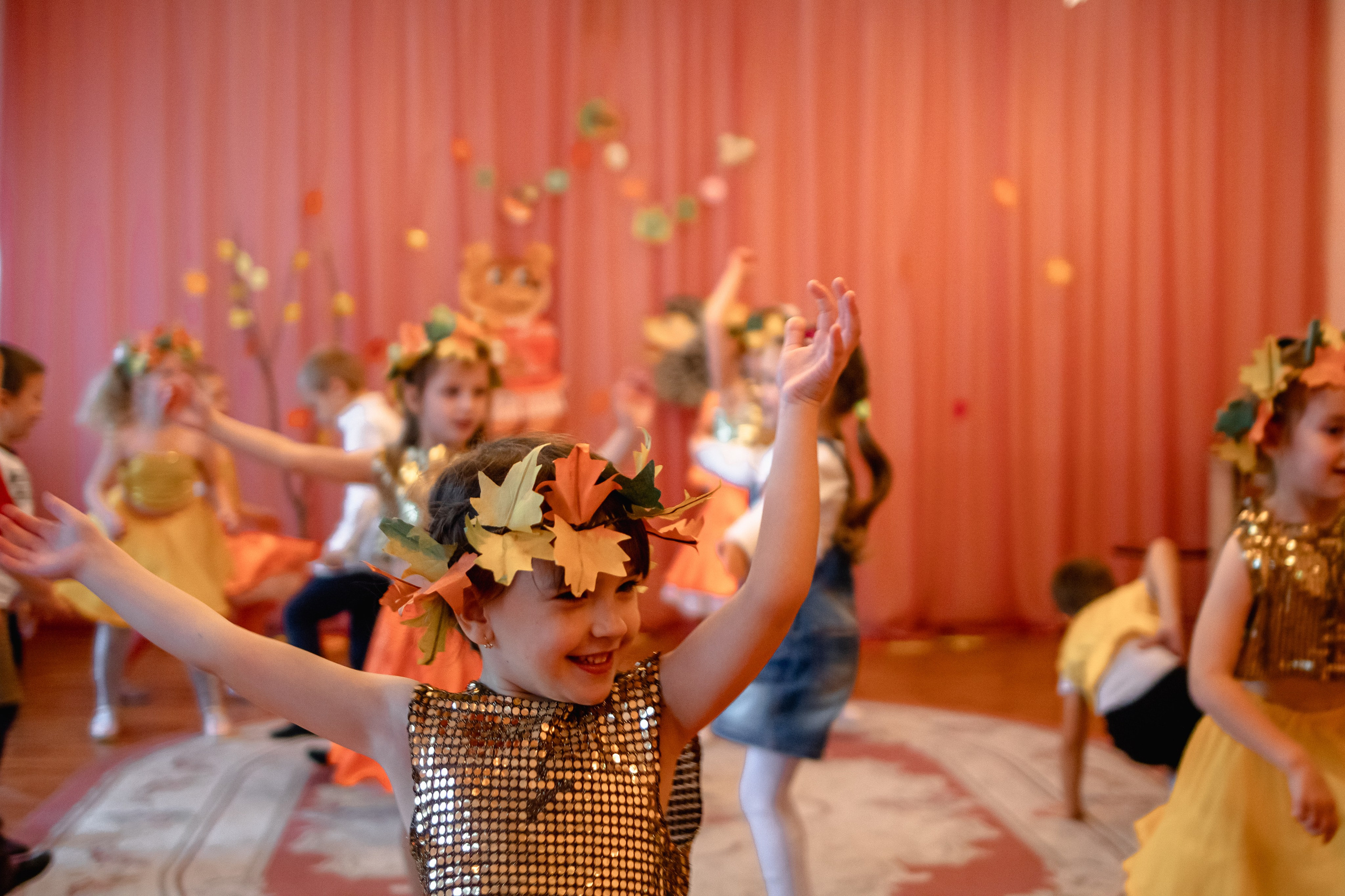 Осенний праздник в детском саду. Маргарита. Семейный фотограф в Минске Приболовец Светлана