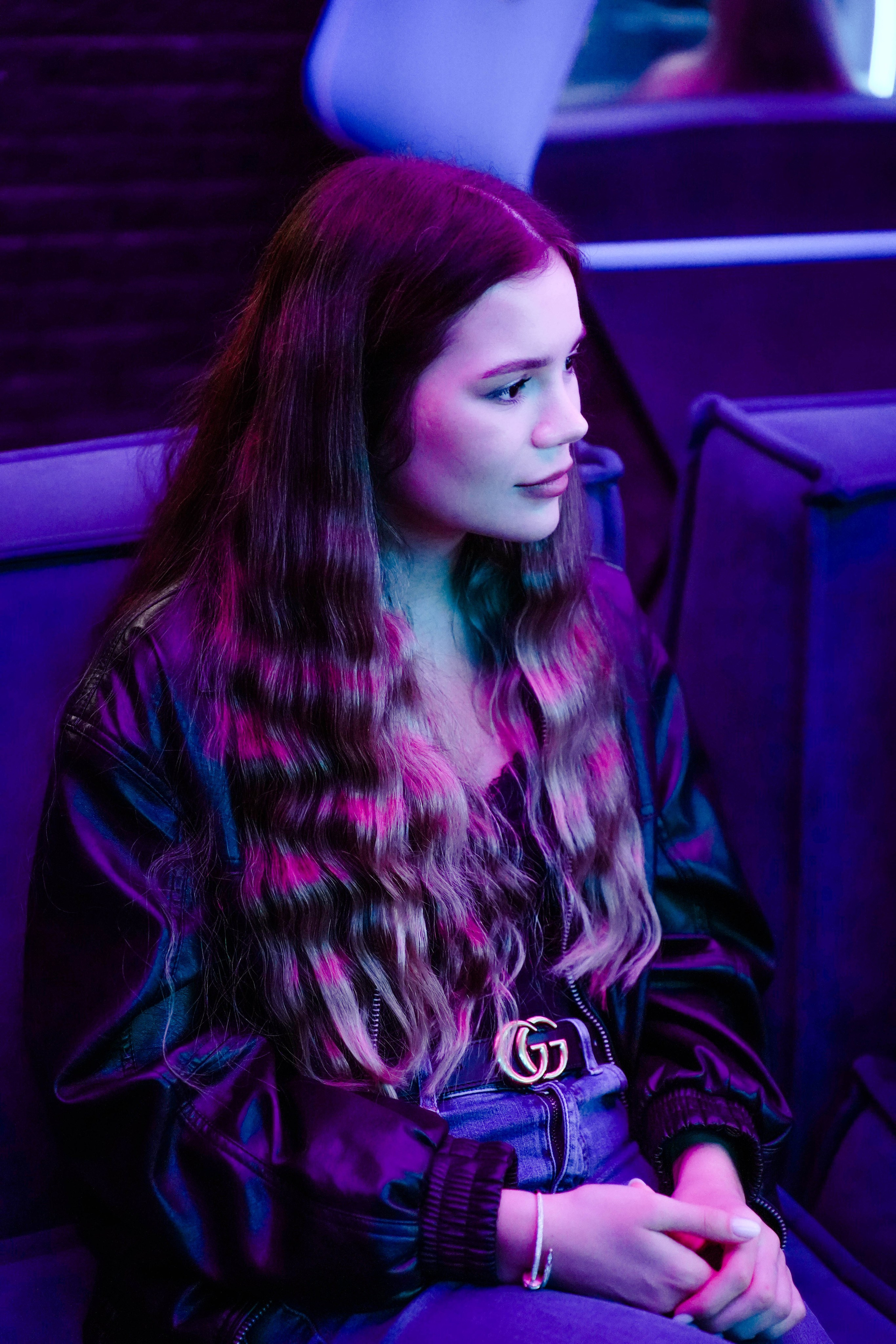 ДВА ДИВАНА ШОУ (ВЗРОСЛОЕ). Главная