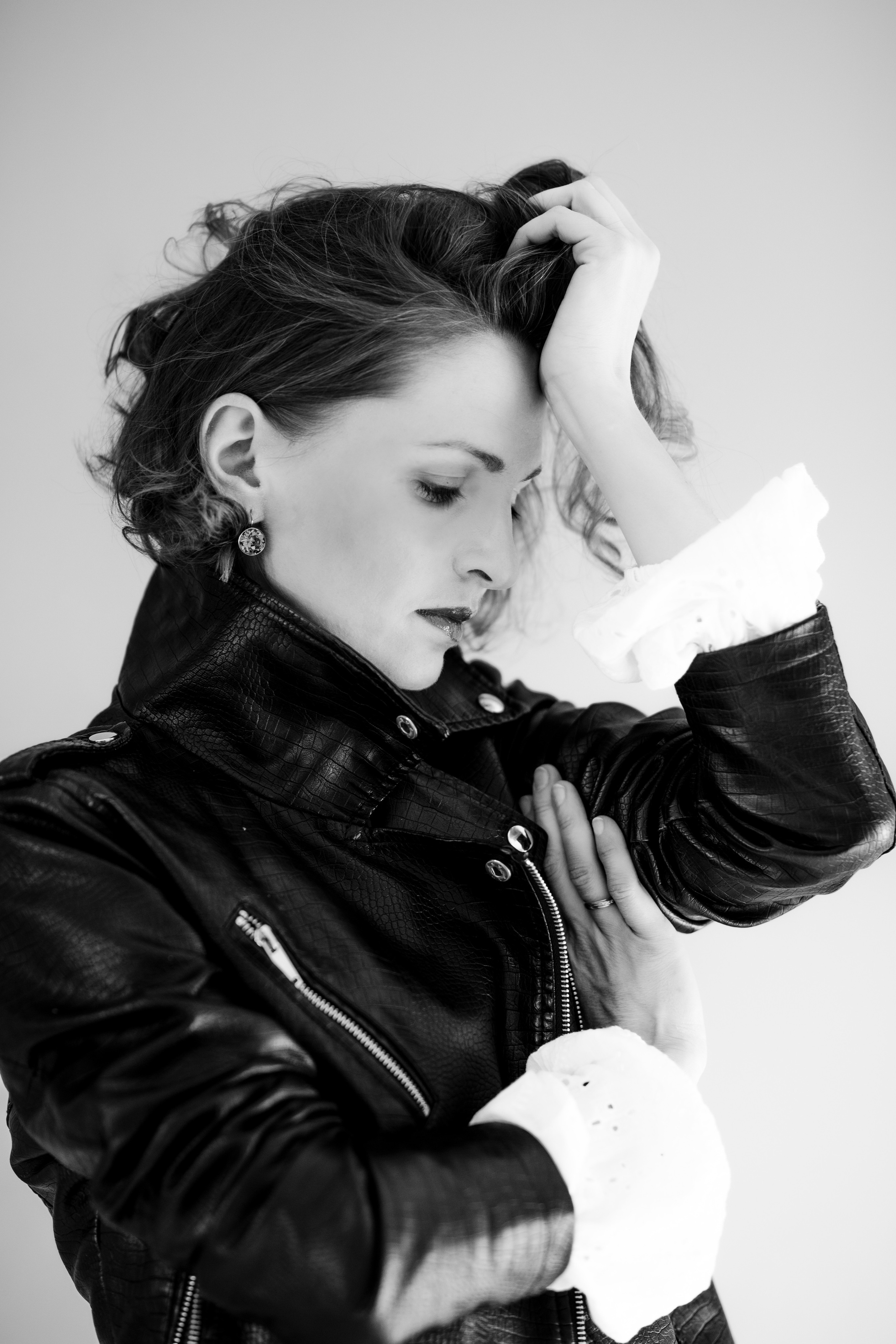 Женское. ЧБ Фотограф Ольга Лесли