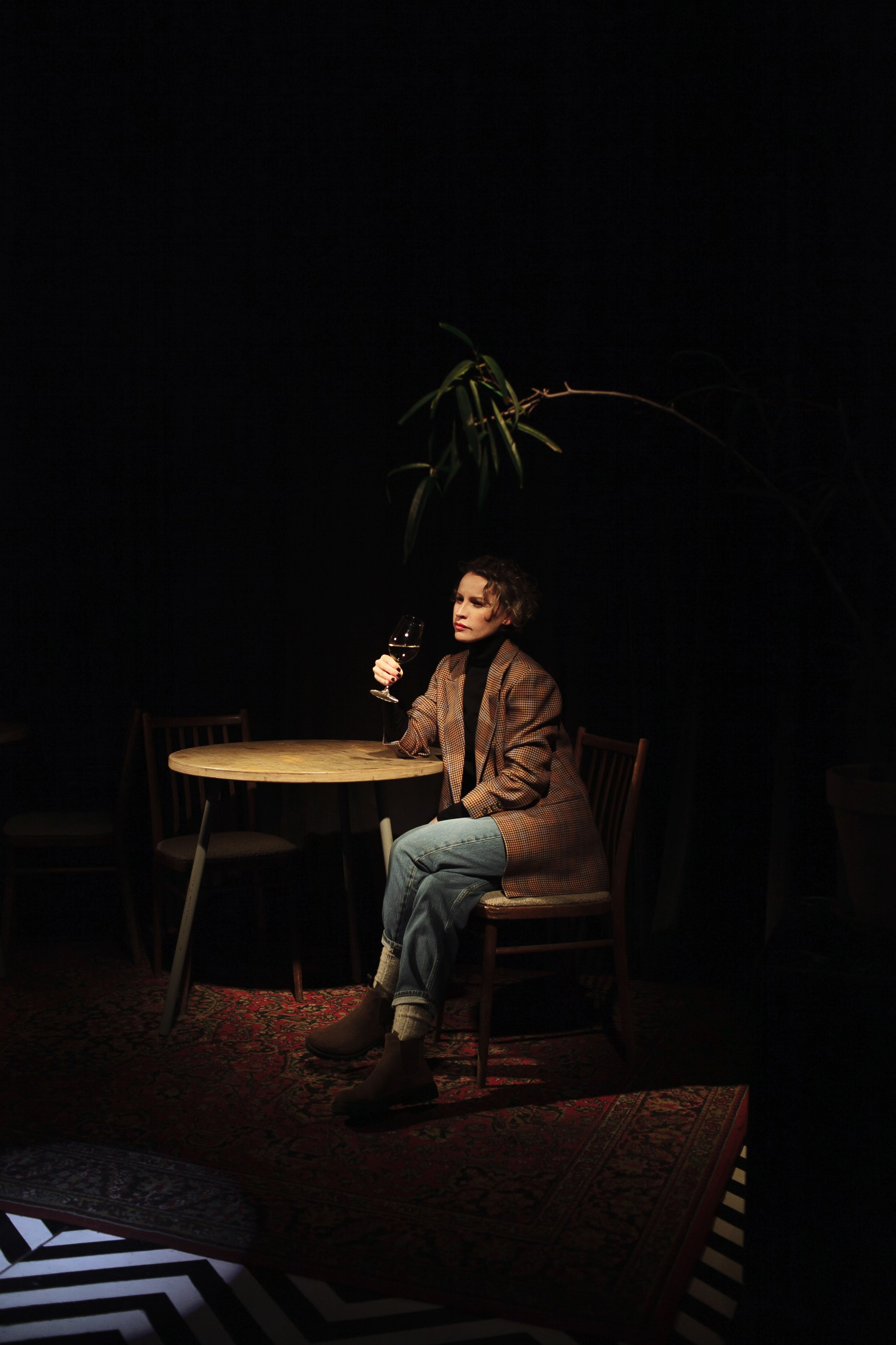 Лена, ноябрьский ветер и залив. Семейный фотограф, свадебный фотограф, женский портрет в Санкт-Петербу