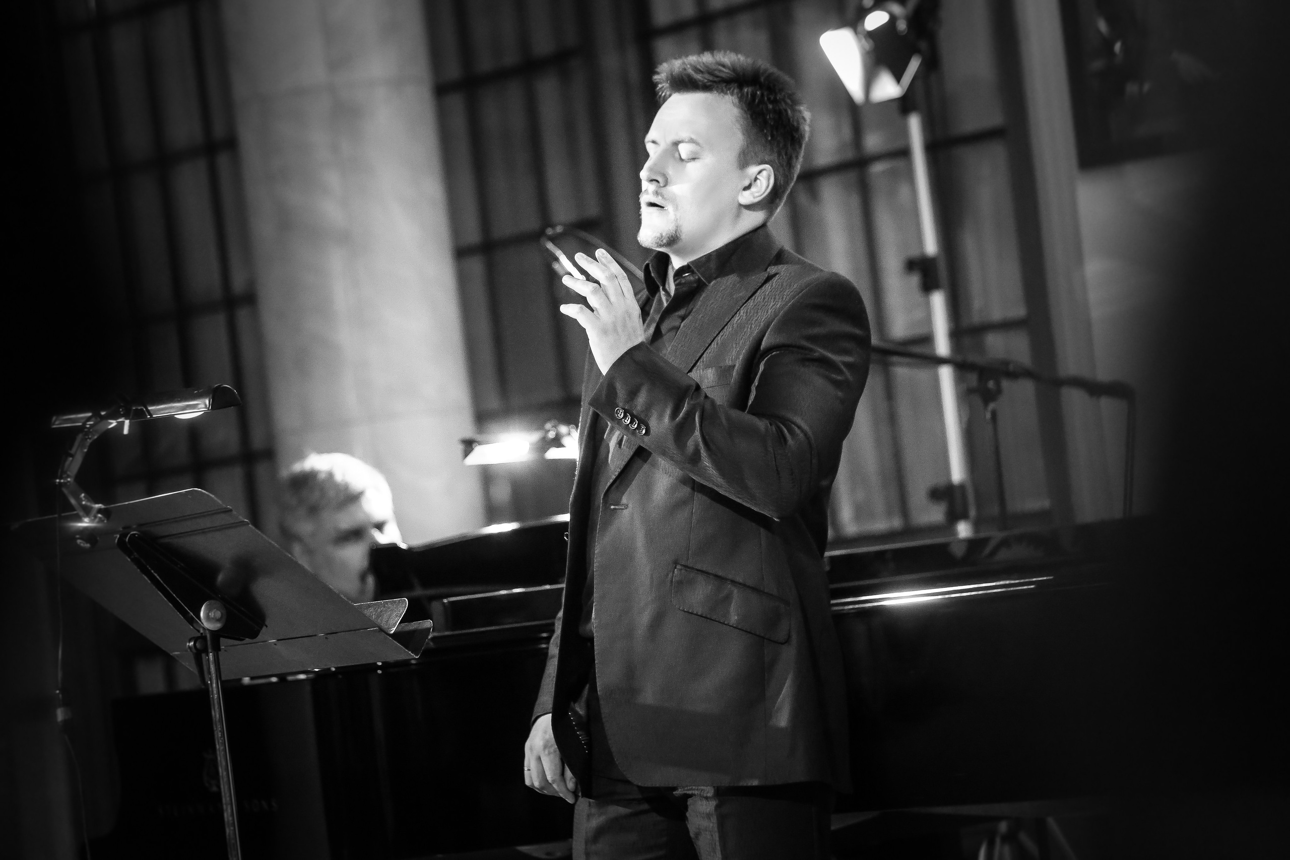 Французские эпизоды в Новой опере. Дарья Письменюк / Darya Leitstern — фотограф, музыкант, журналист, путешественник