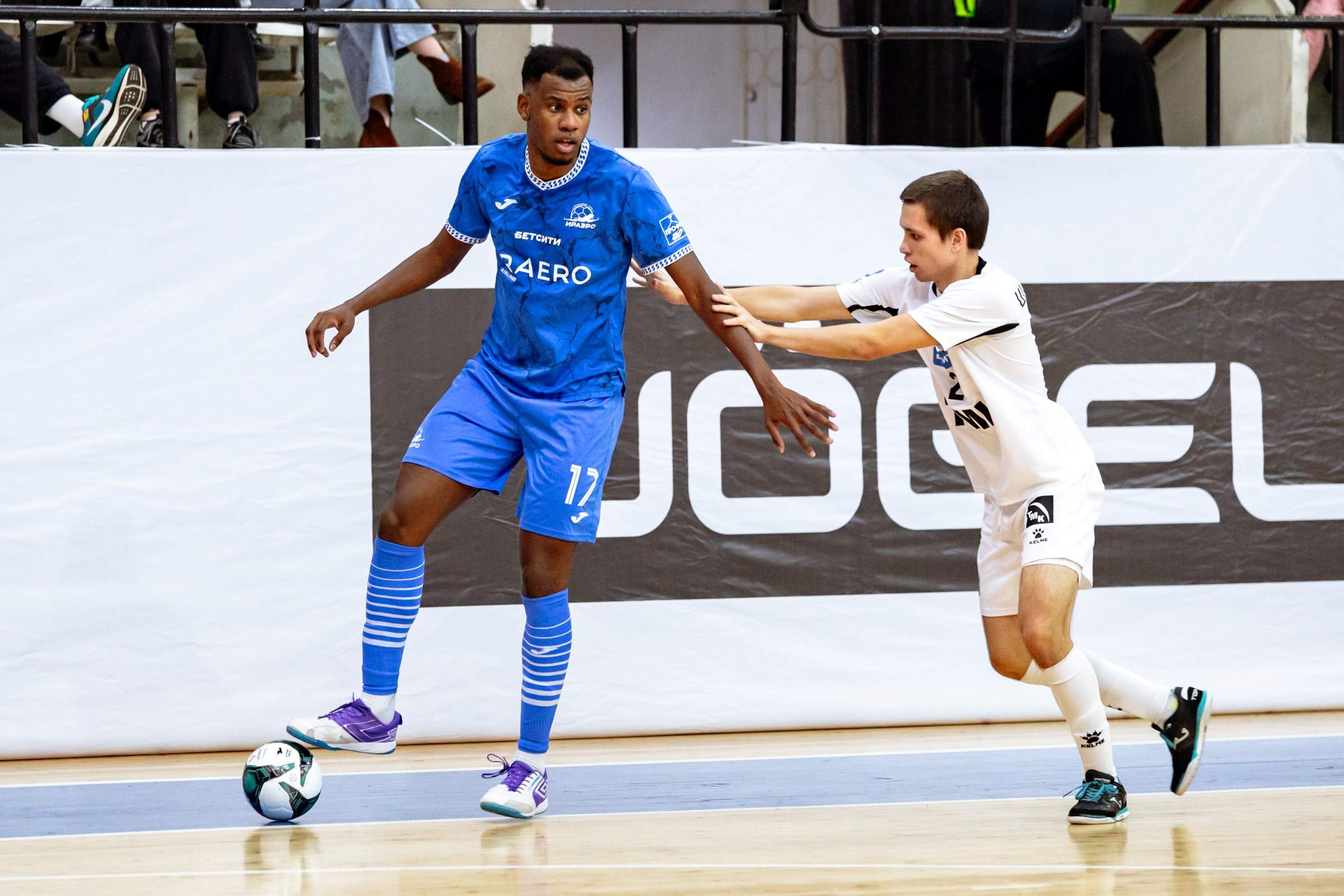 БЕТСИТИ Суперлига по футзалу | ИрАэро — Синара | 11.10.25. Фотограф в Иркутске Евгения Айвазова