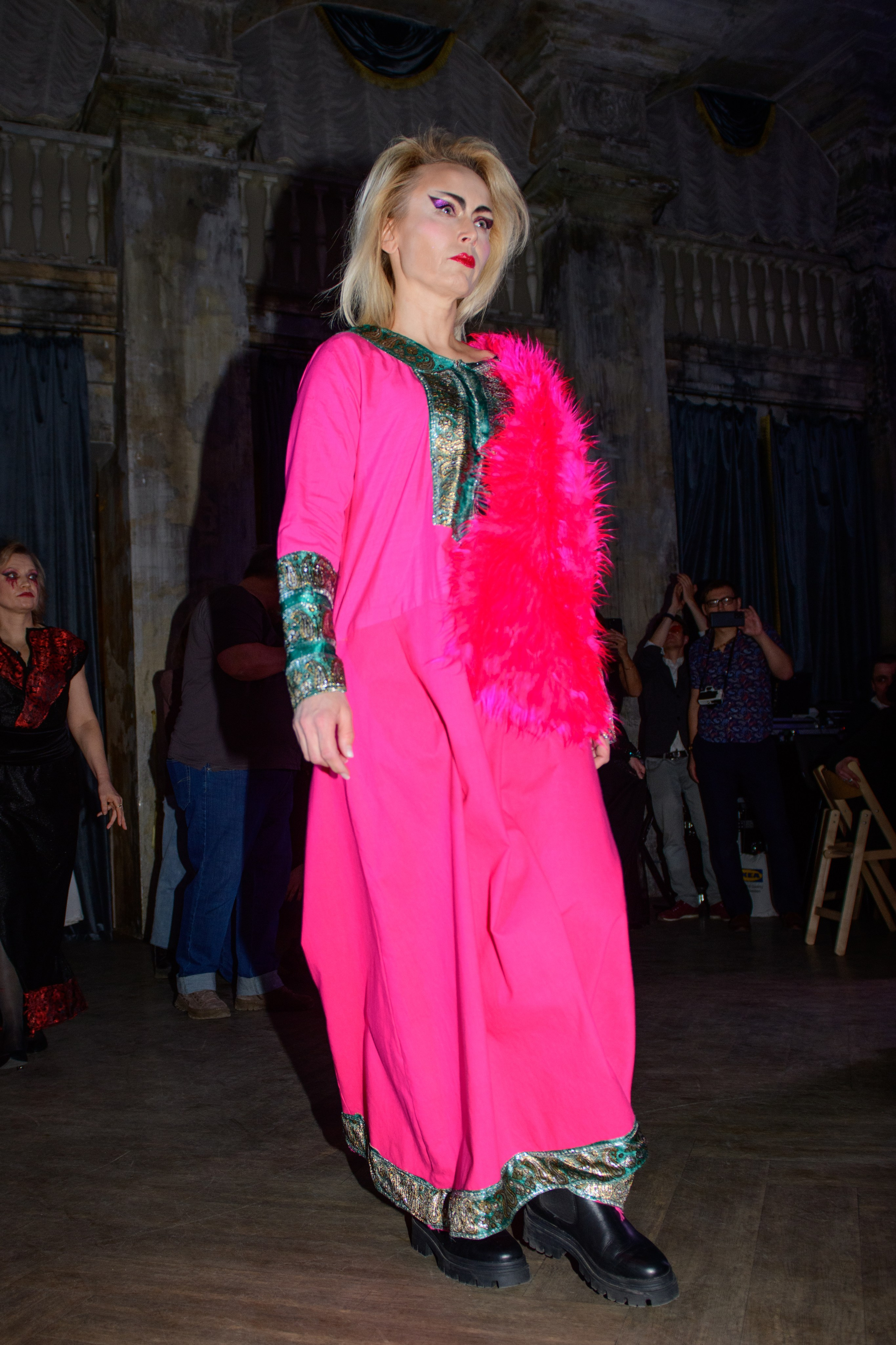 Репортаж модного показа «Люди брендов». Организация и проведение фотосъемок в Санкт-Петербурге. Фотограф Смирягин Илья