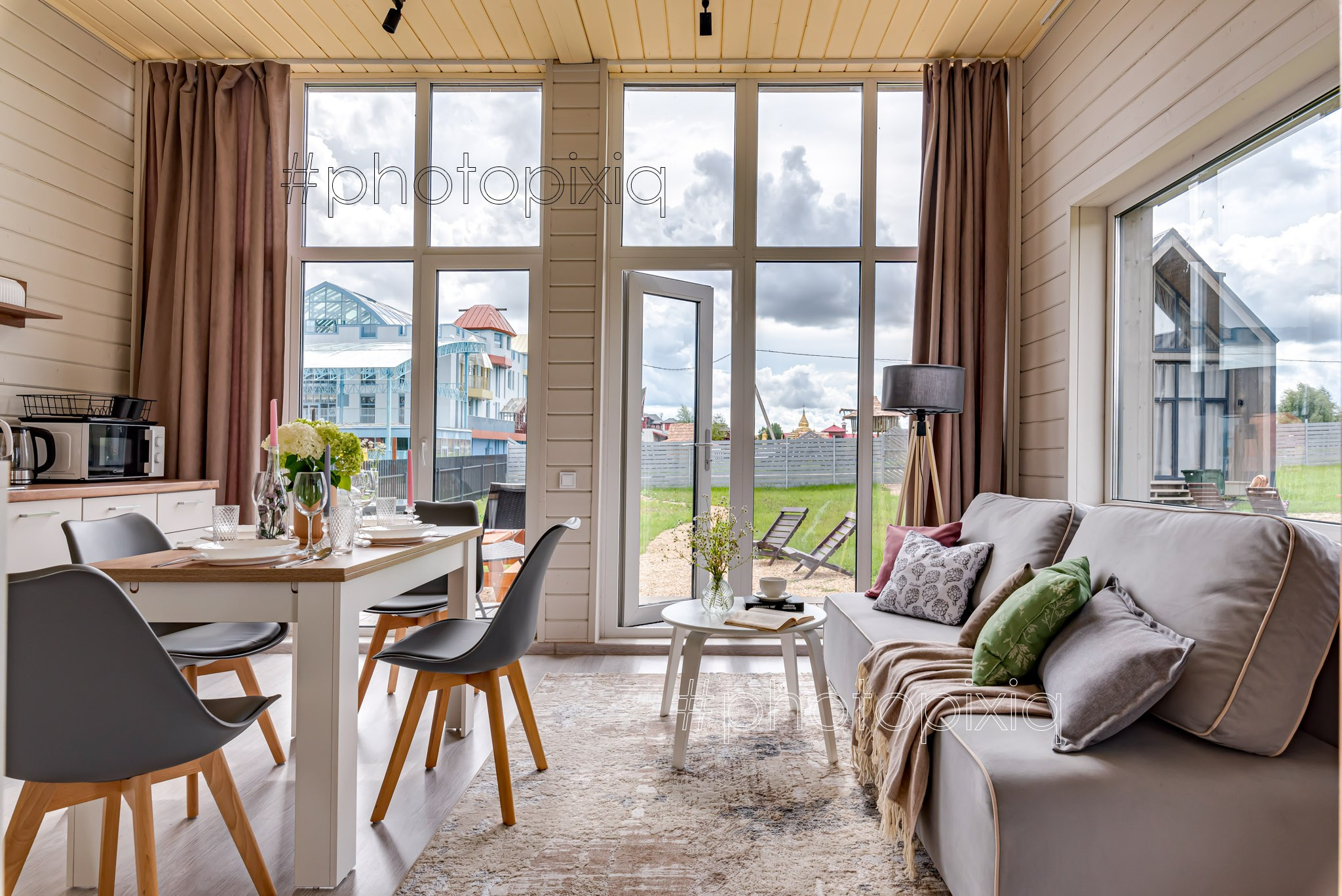 Съёмка барнхауса в Этномире для аренды. Интерьерная съёмка и виртуальные туры — Интерьерный фотограф Кузнецов Сергей (photopixiq)