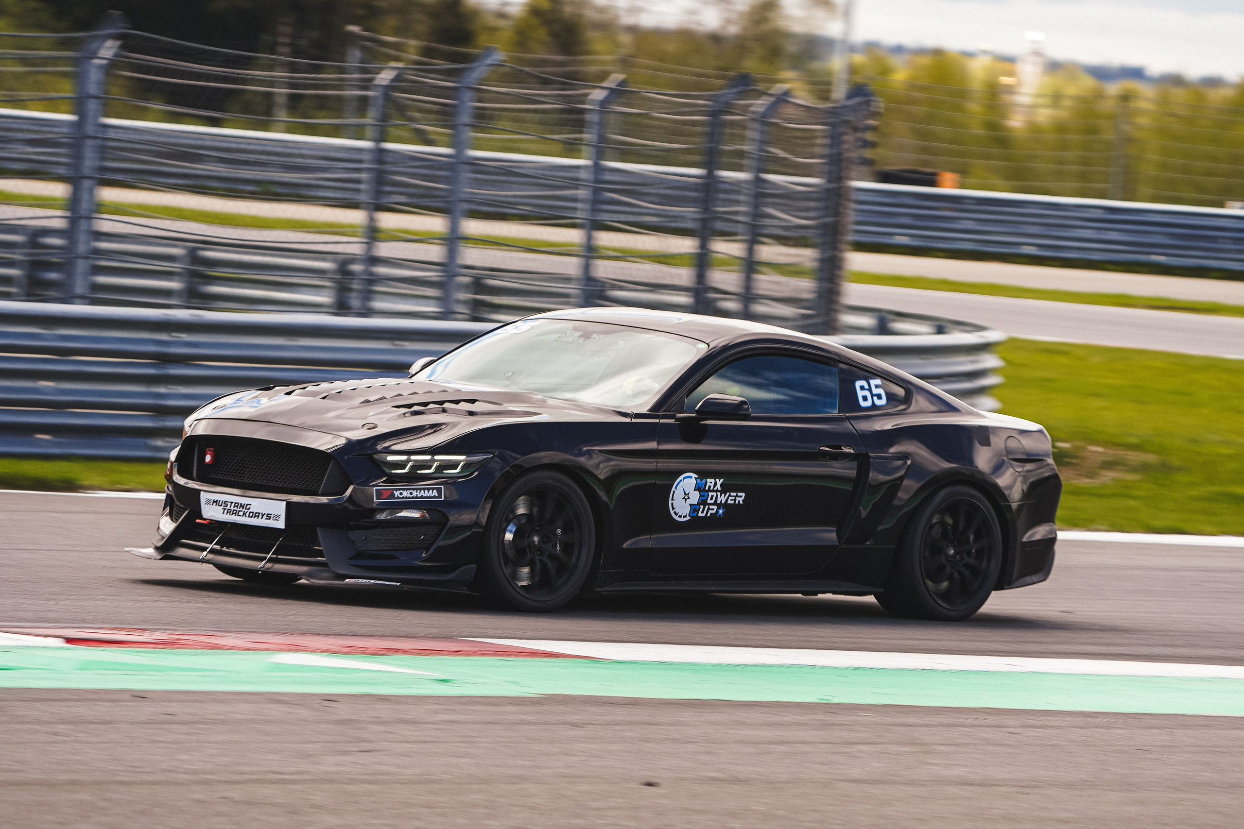 Mustang track days. Автомобильный фотограф Шакая Кирилл
