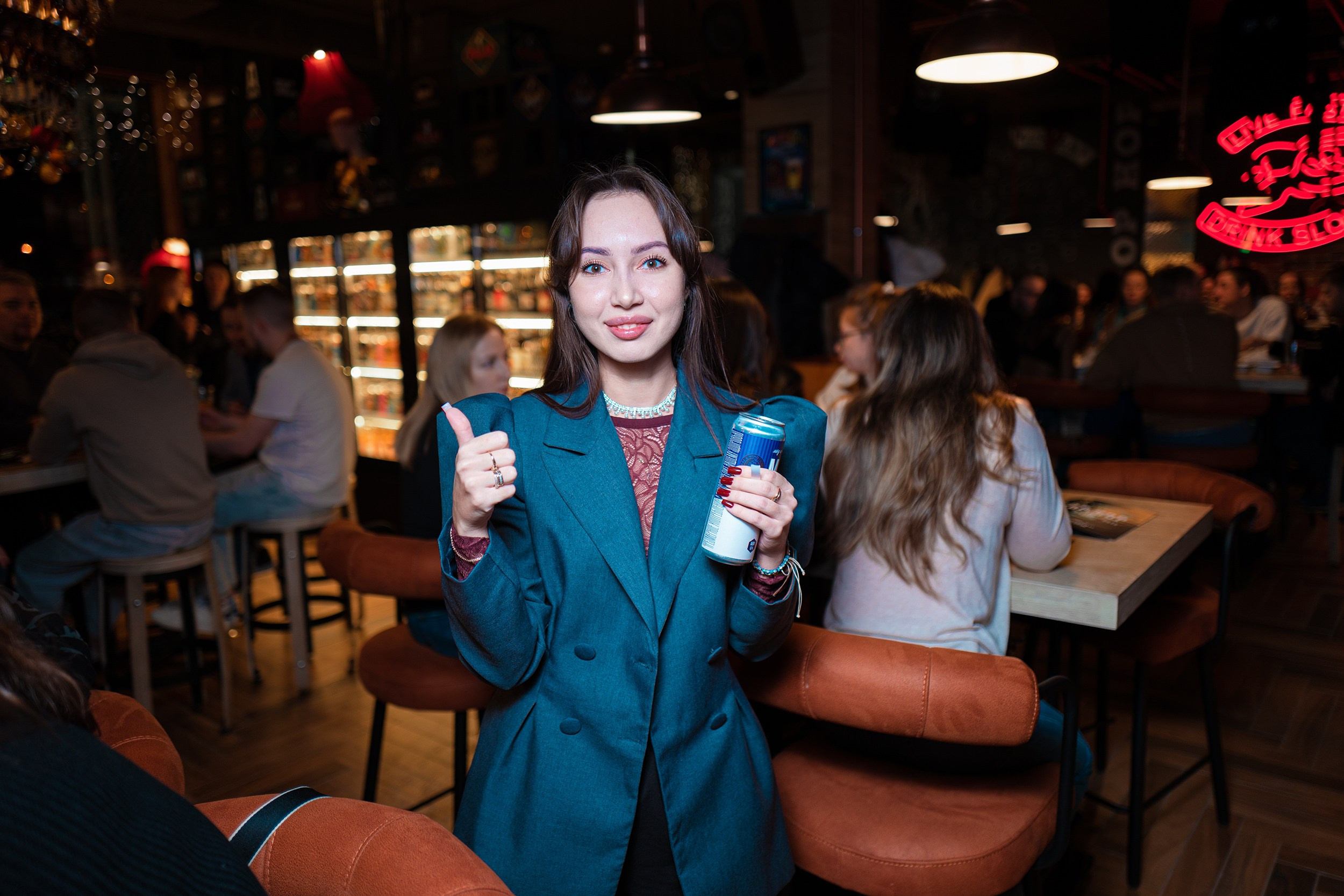 Открытие Бара Top-Hop на улице Фармана Салтанова 06.12.24. Фотограф Тюмень