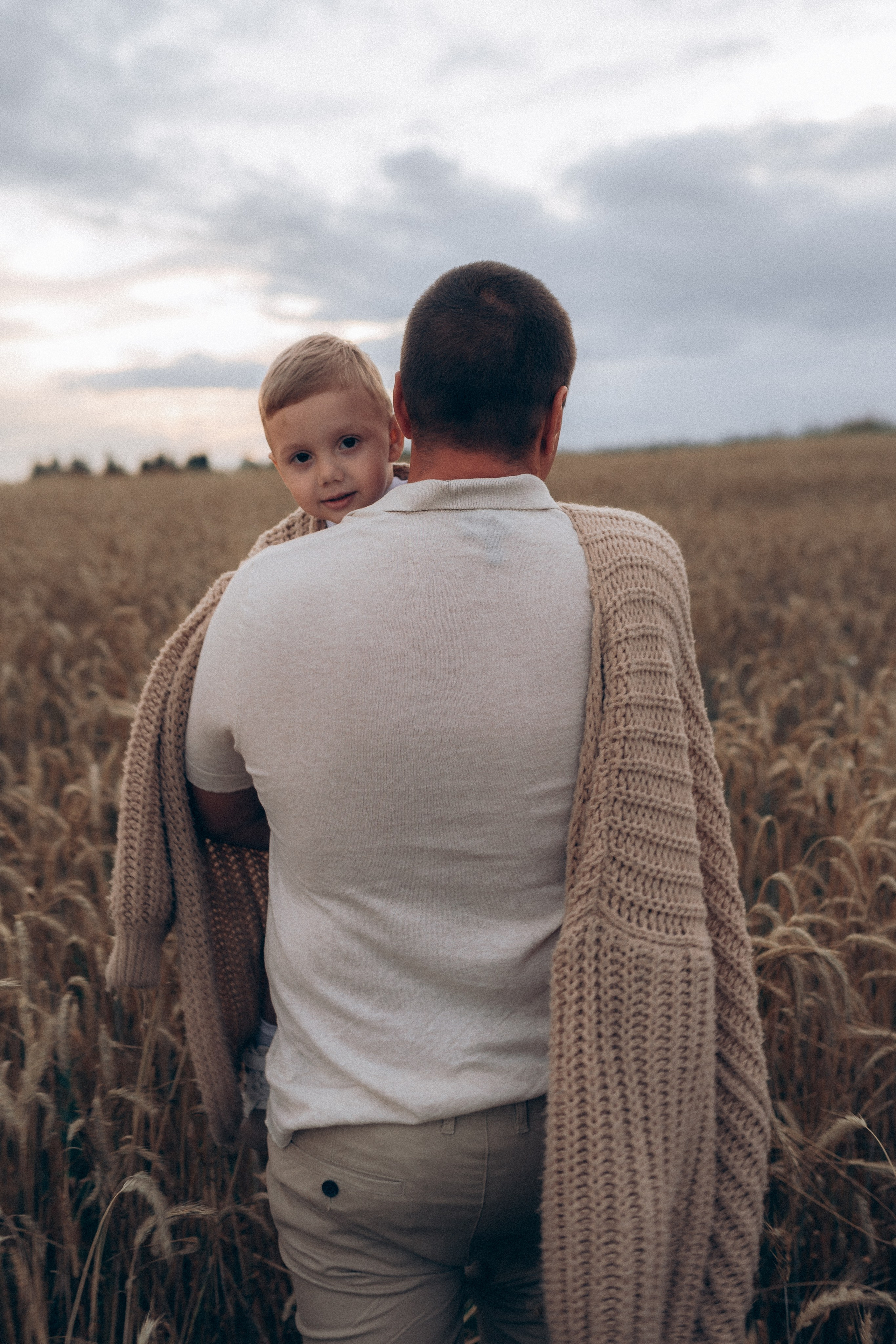Алёна и семья. Фотограф Торопец Кристина Абрамова Kanwellia photography