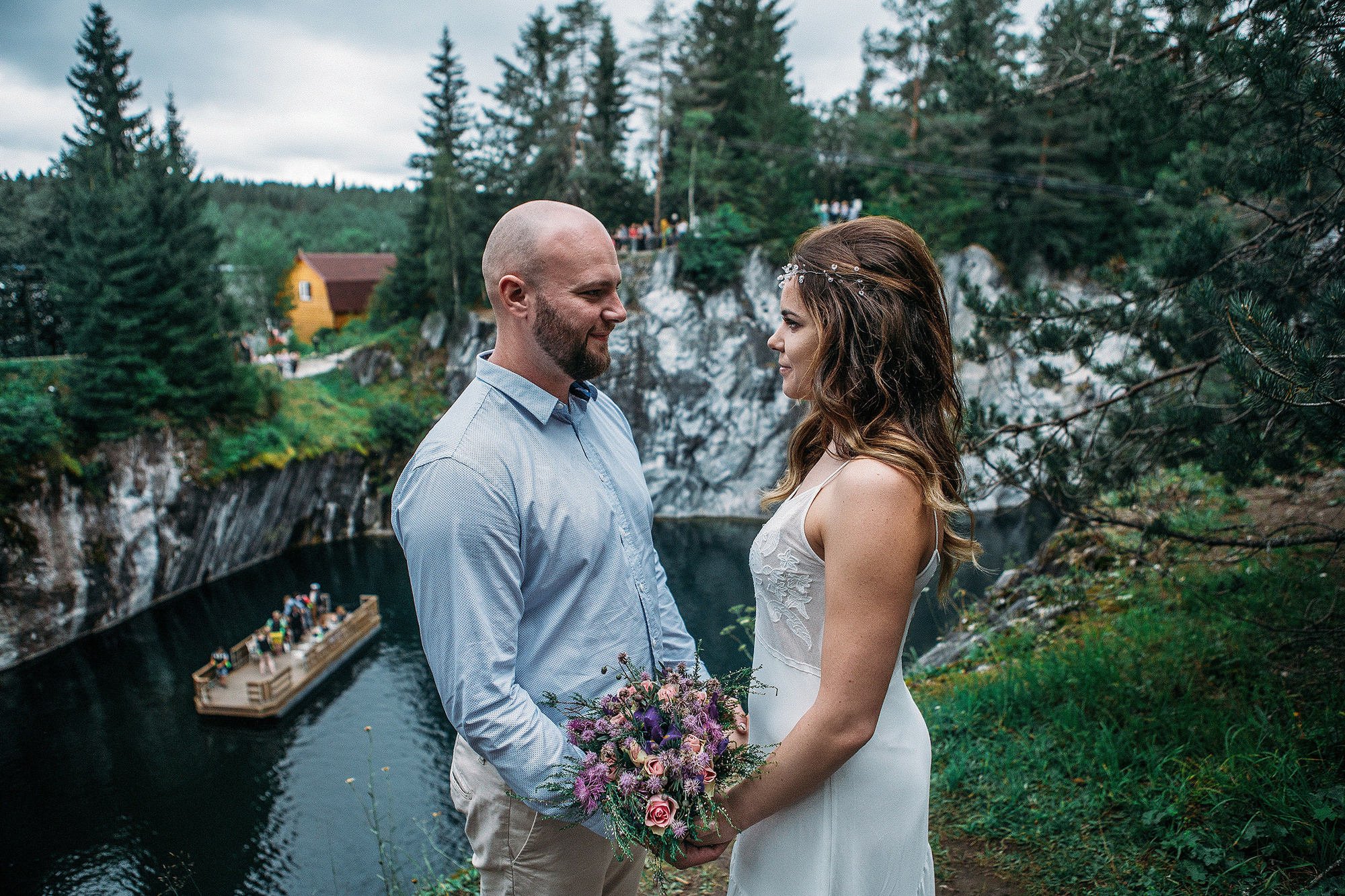 Кареллия - прекрасное место для лавстори фотосессии