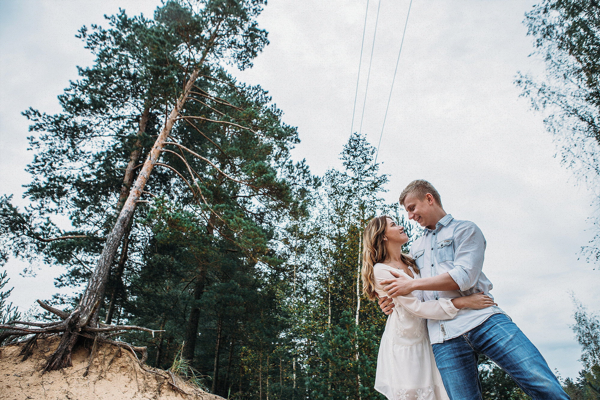 Лавстори фотосессия на природе и в лесу