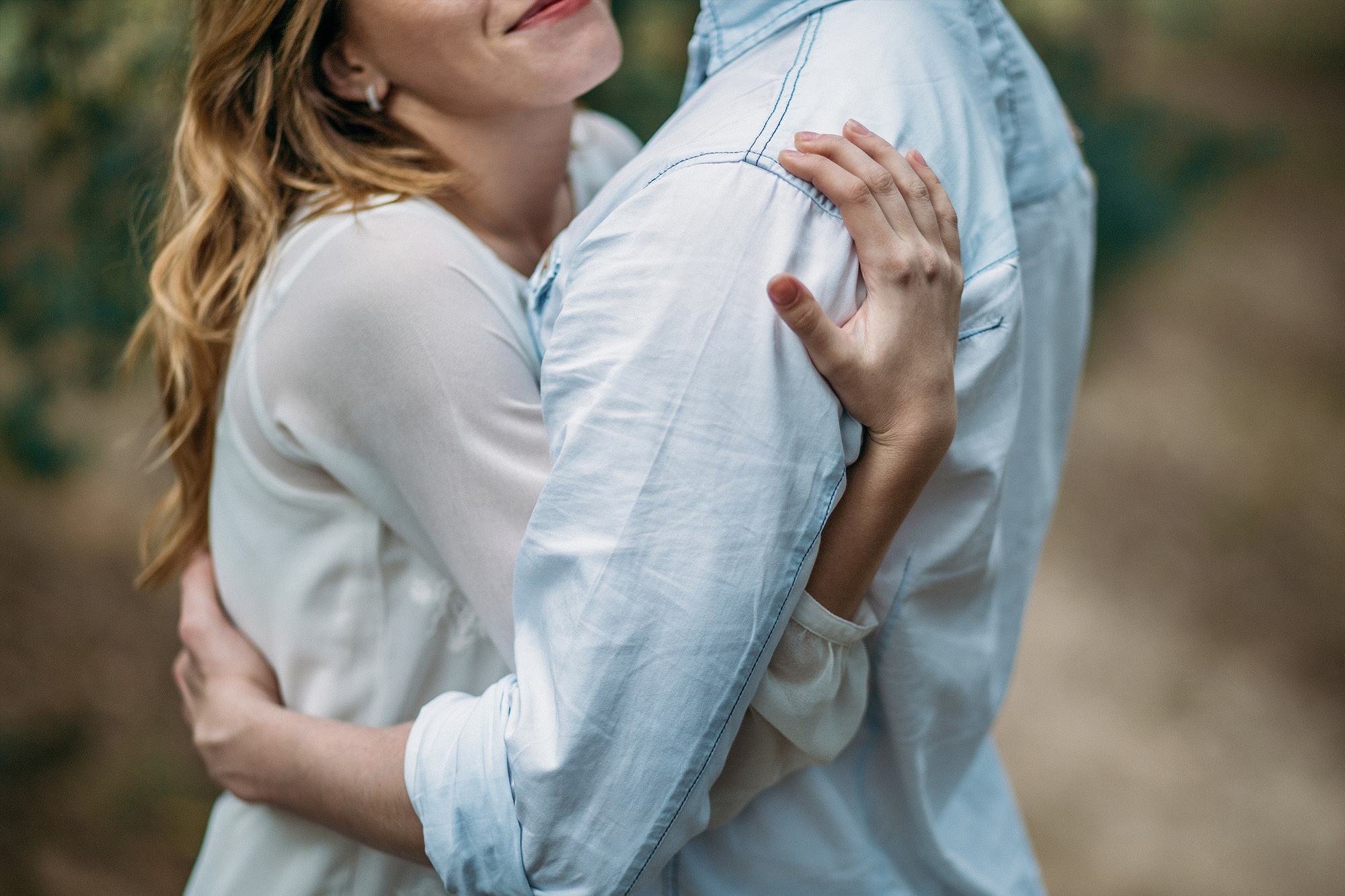 Лавстори фотосессия на природе и в лесу