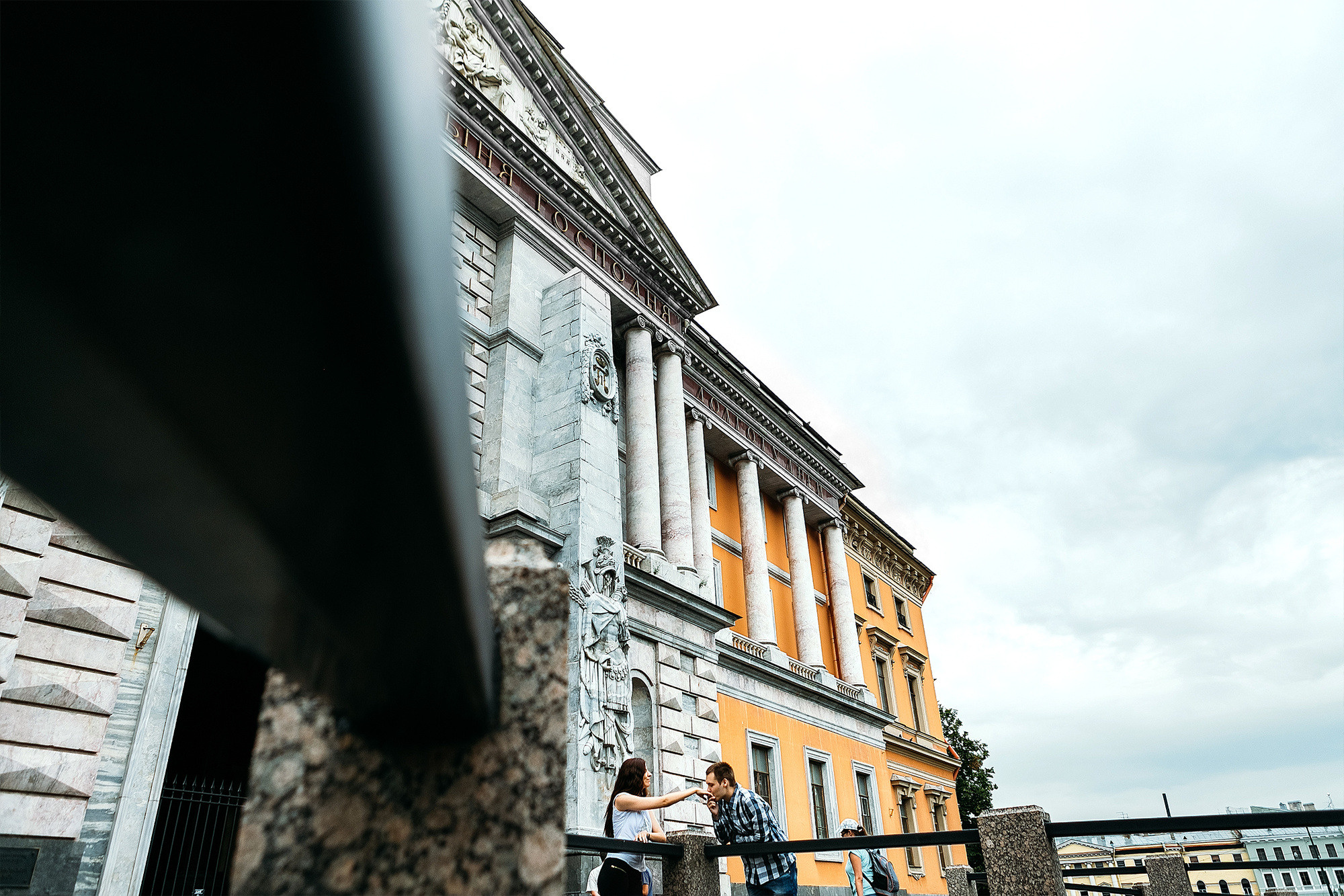 Любовная история на берегу моря и в центре Санкт-Петербурга