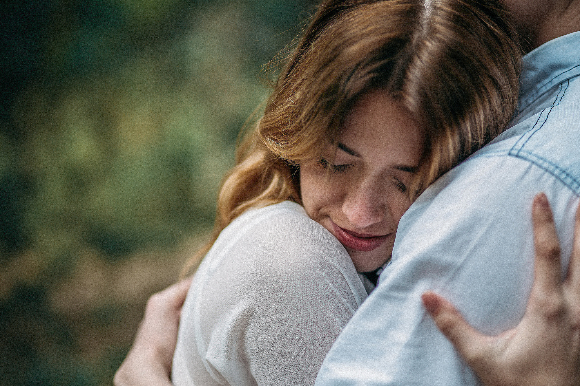 Лавстори фотосессия на природе и в лесу