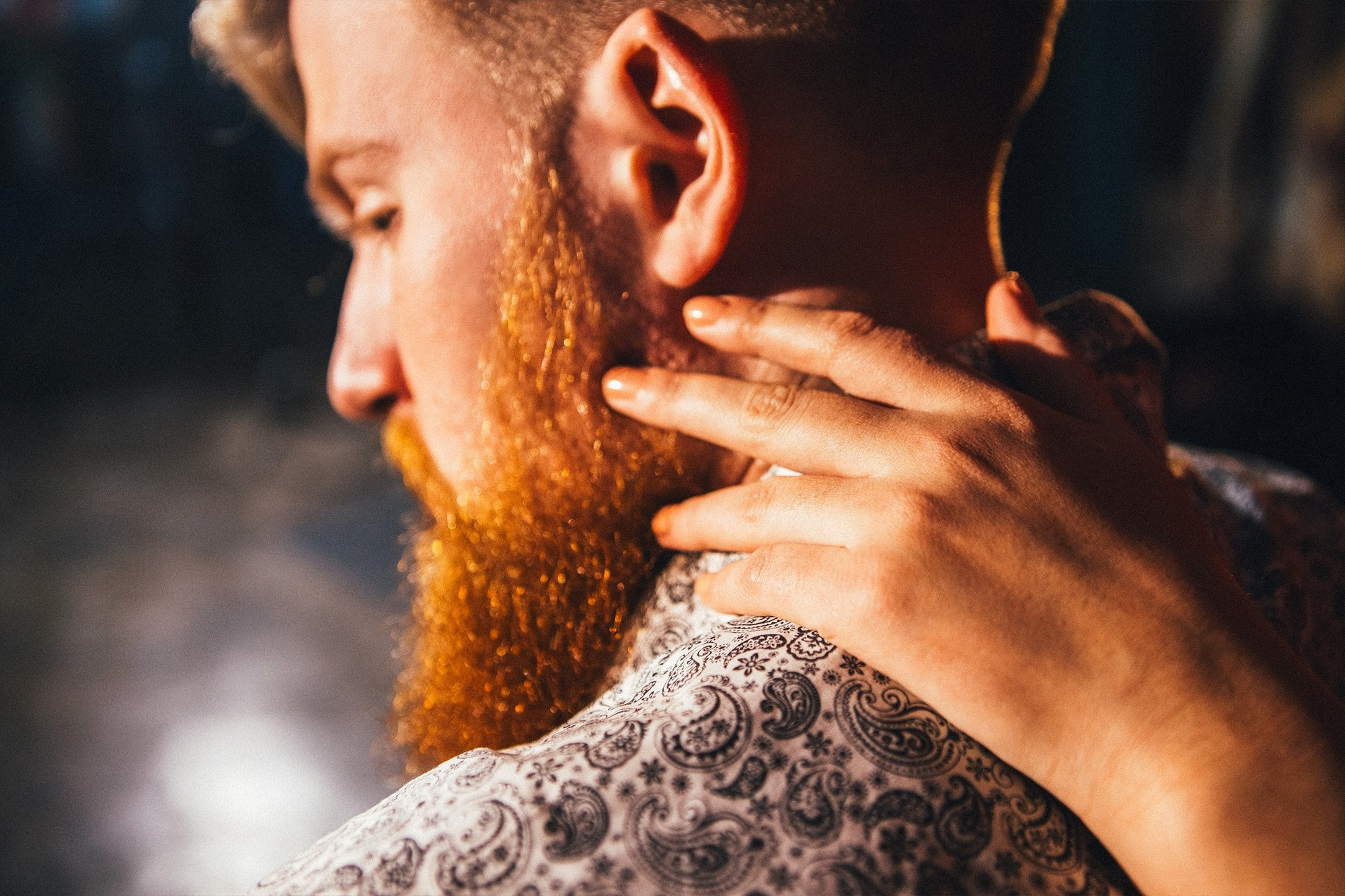 Студийная съемка лавстори стильных ребят