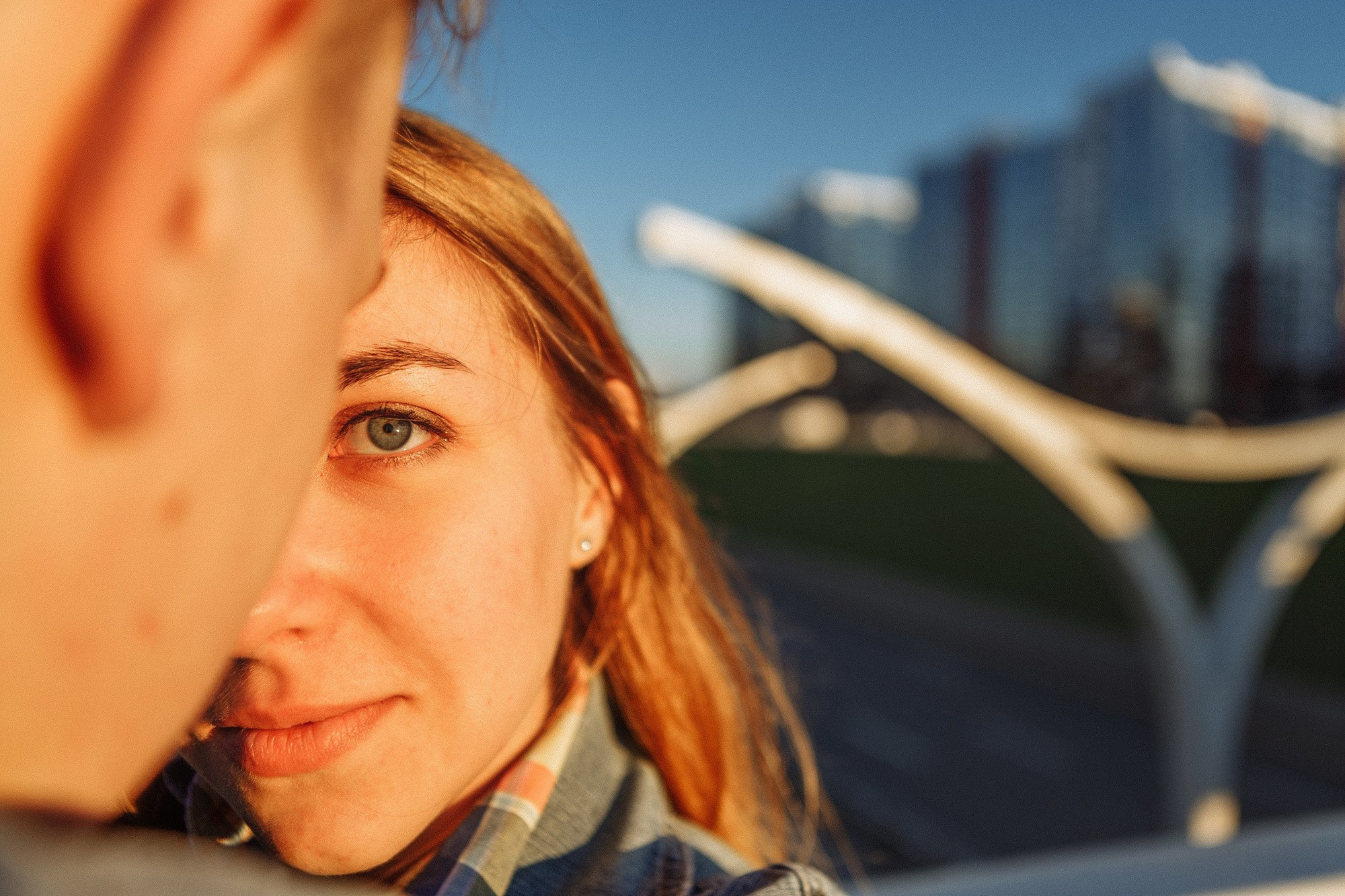 Предсвадебная лавстори около гостиницы Прибалтийская