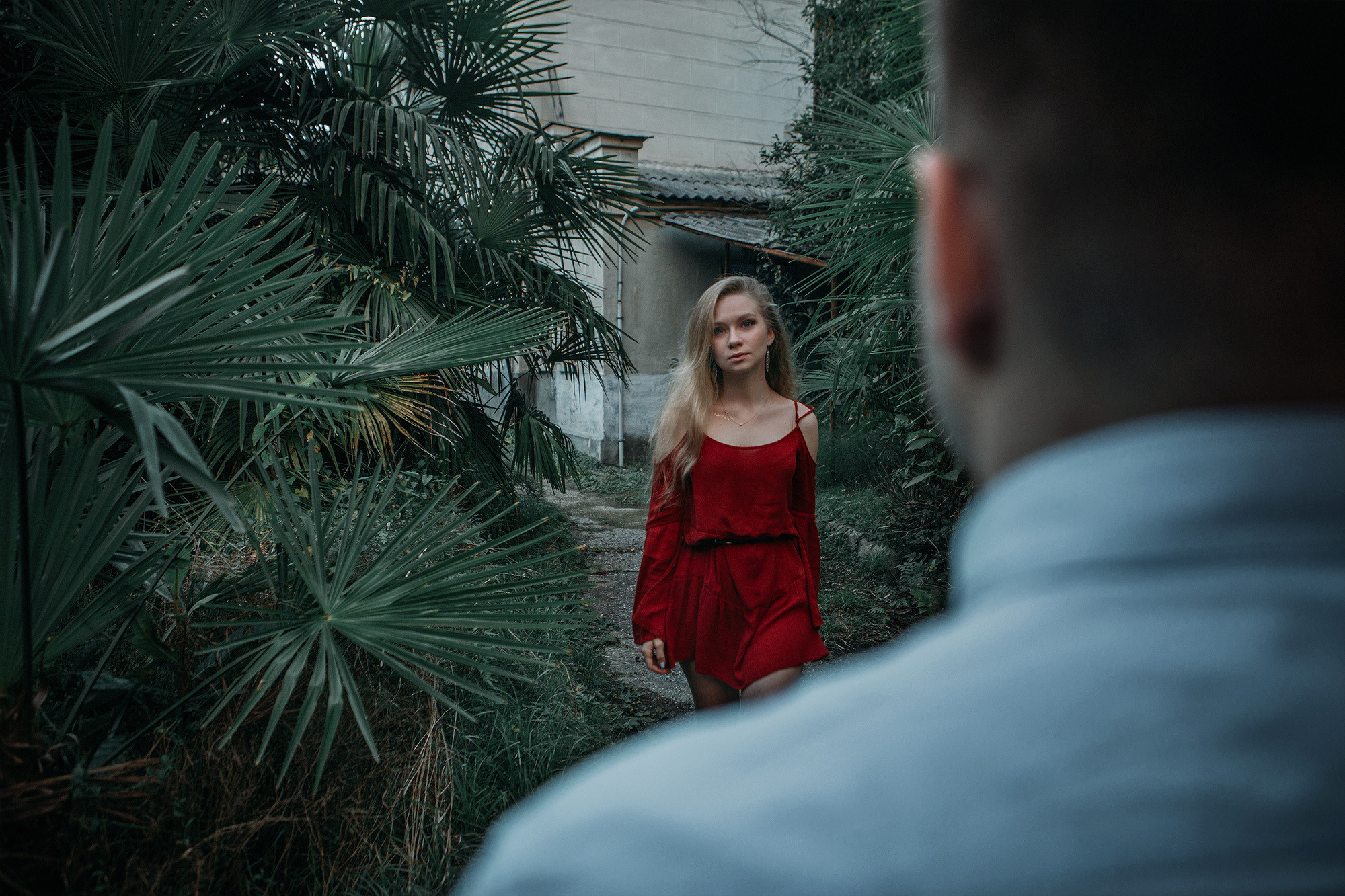 Лавстори в Сочи около заброшенного санатория Орджоникидзе