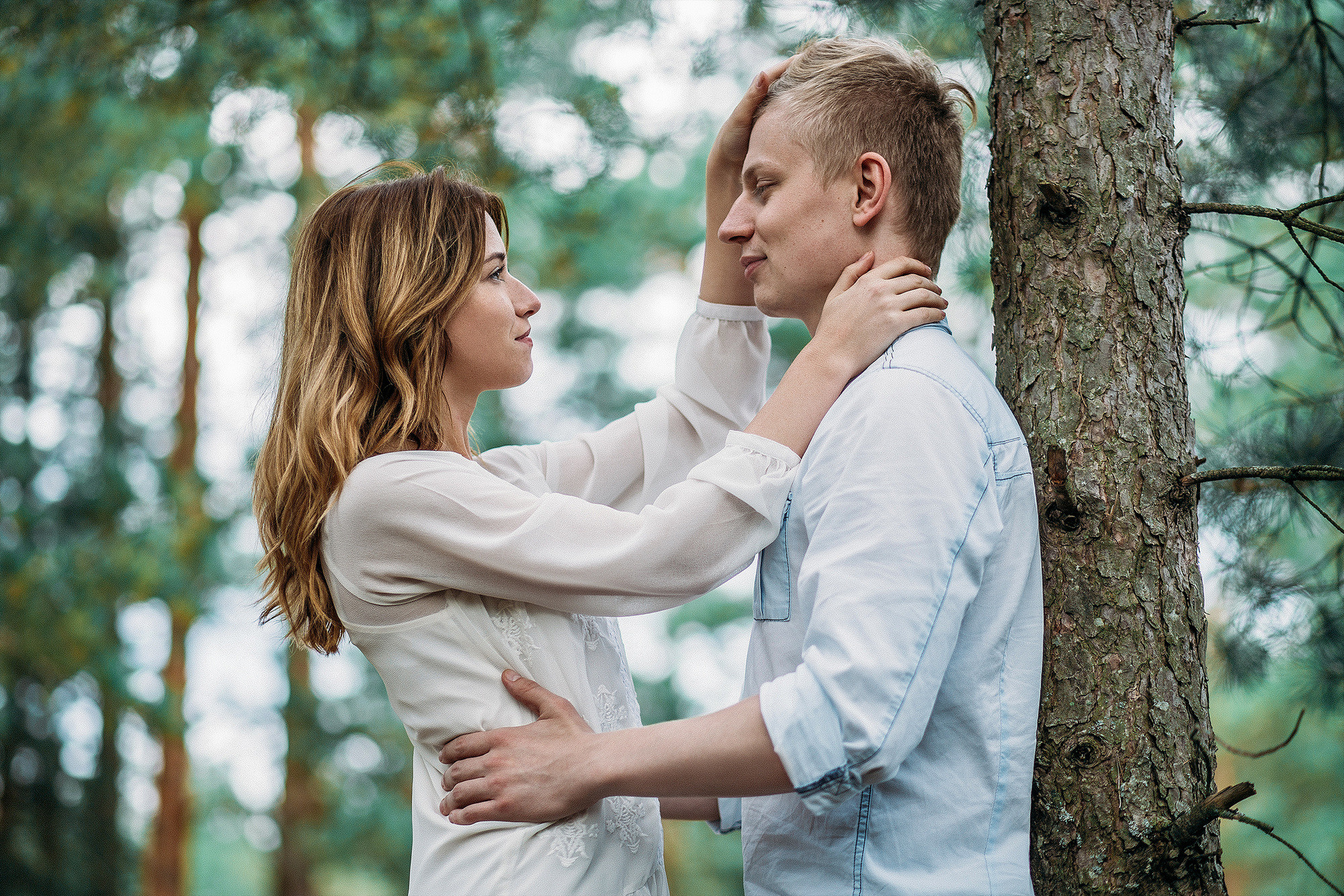 Лавстори фотосессия на природе и в лесу